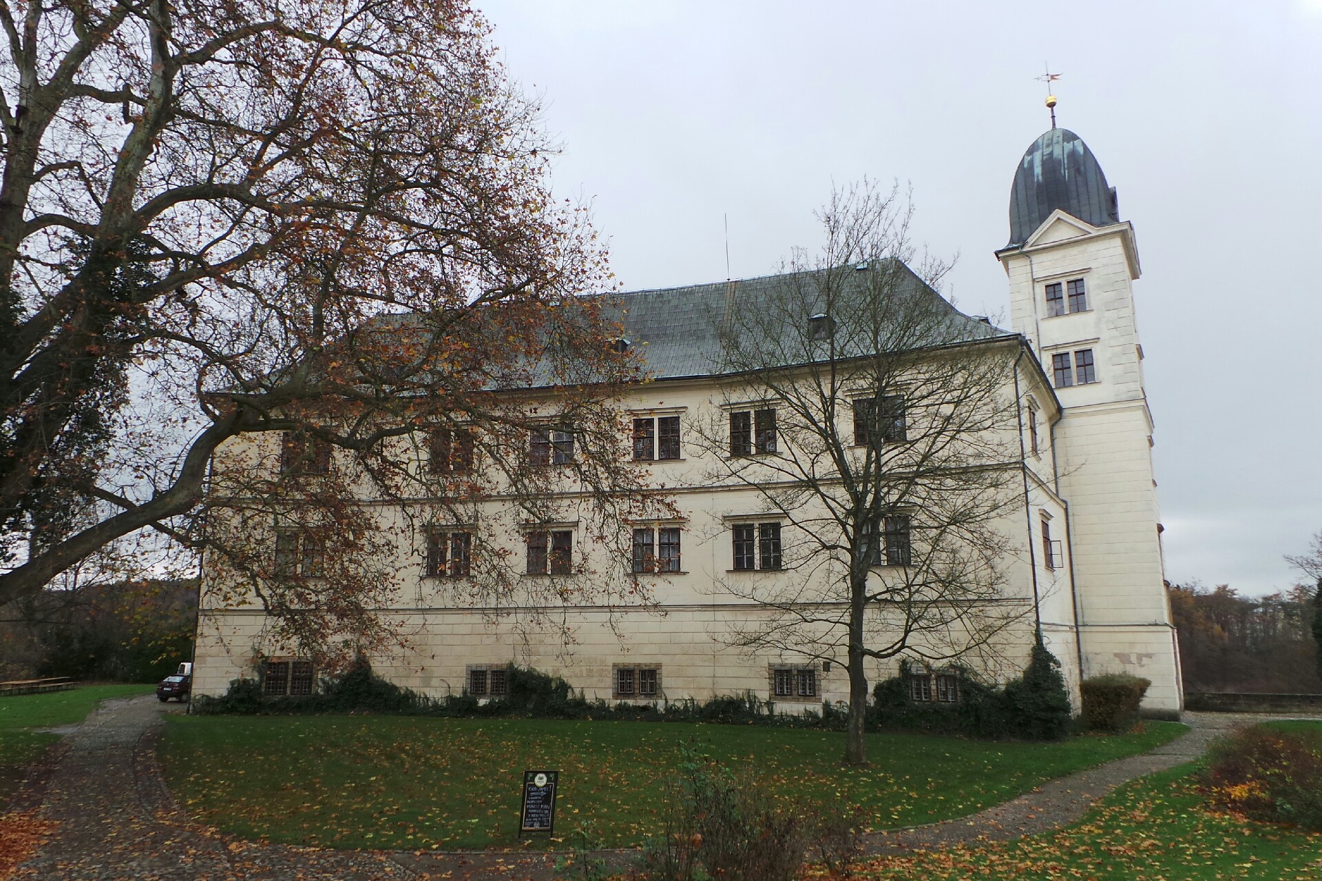 Státní zámek Hrubý Rohozec foto 3