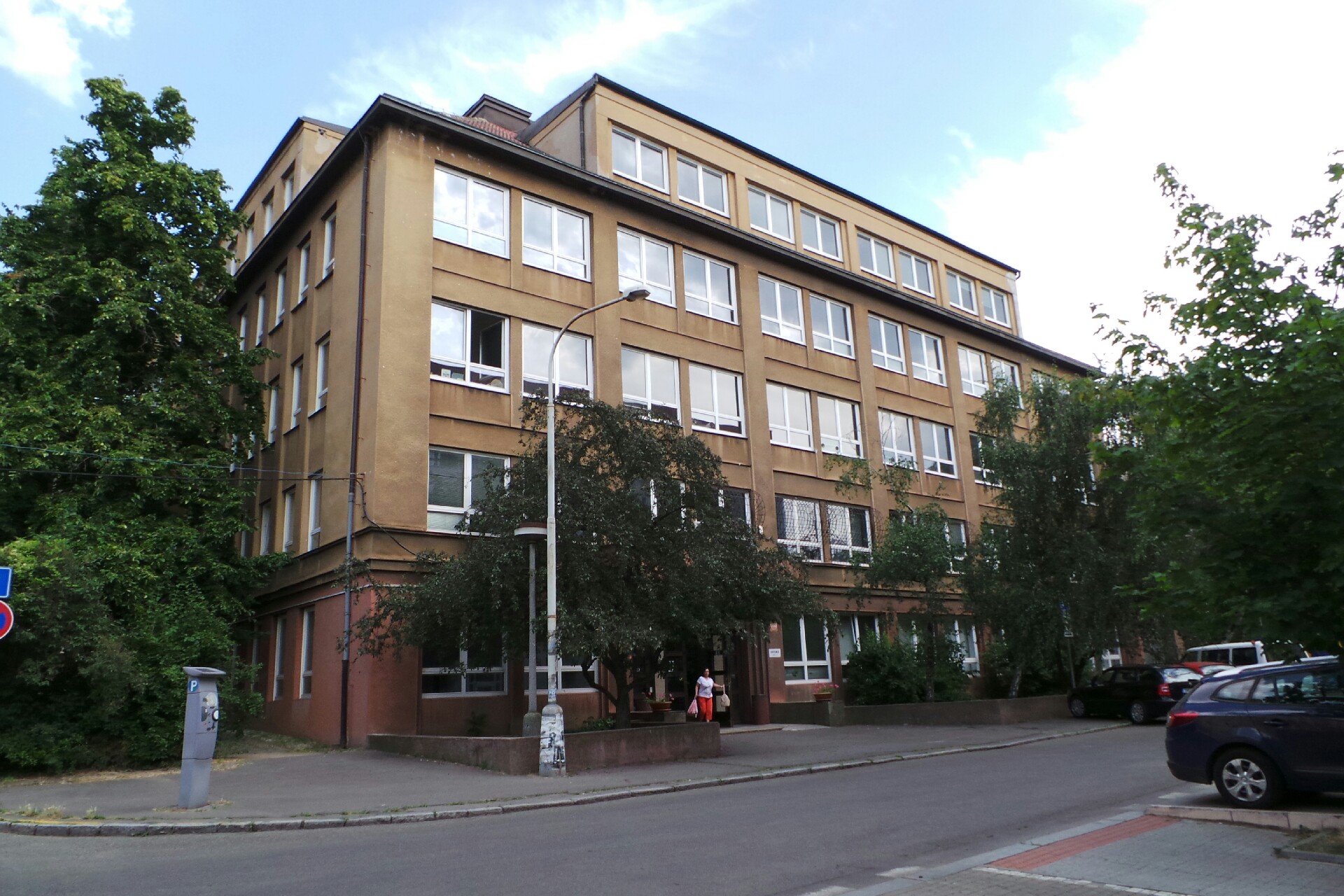 České vysoké učení technické v Praze - Knihovna Fakulty dopravní