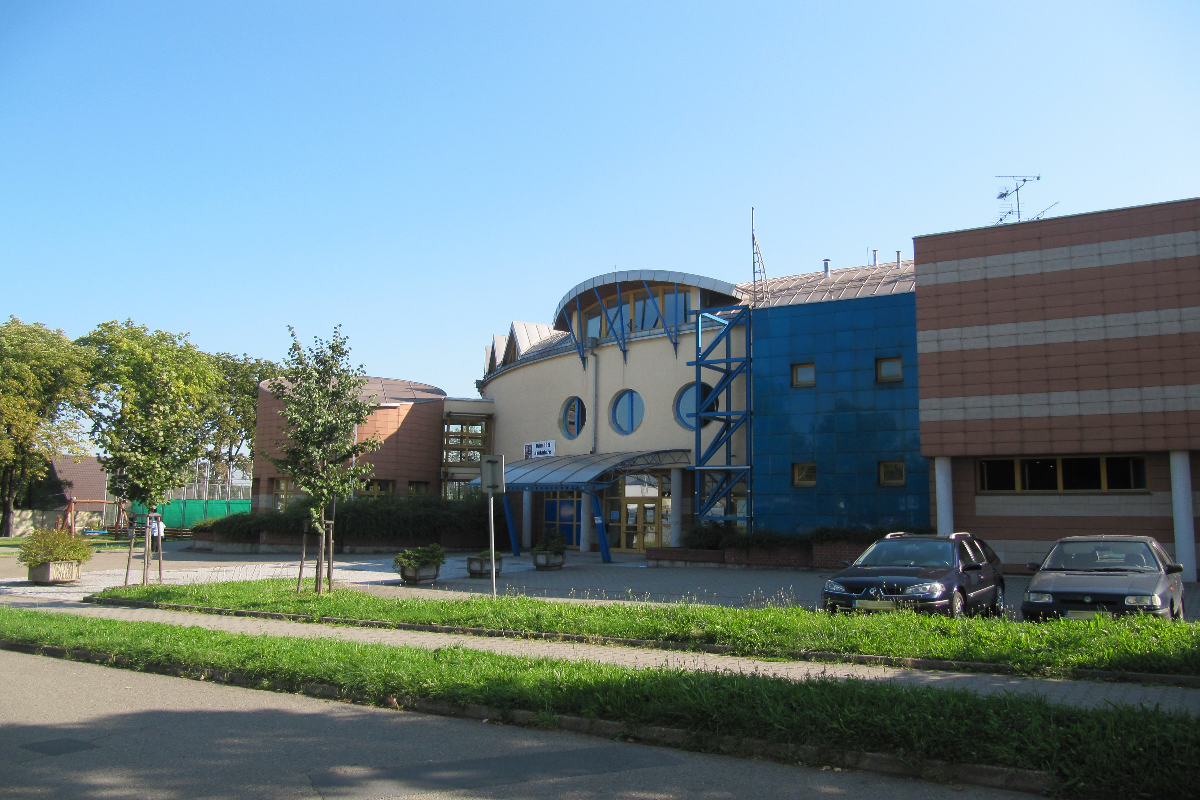 Dům dětí a mládeže, Třinec, příspěvková organizace