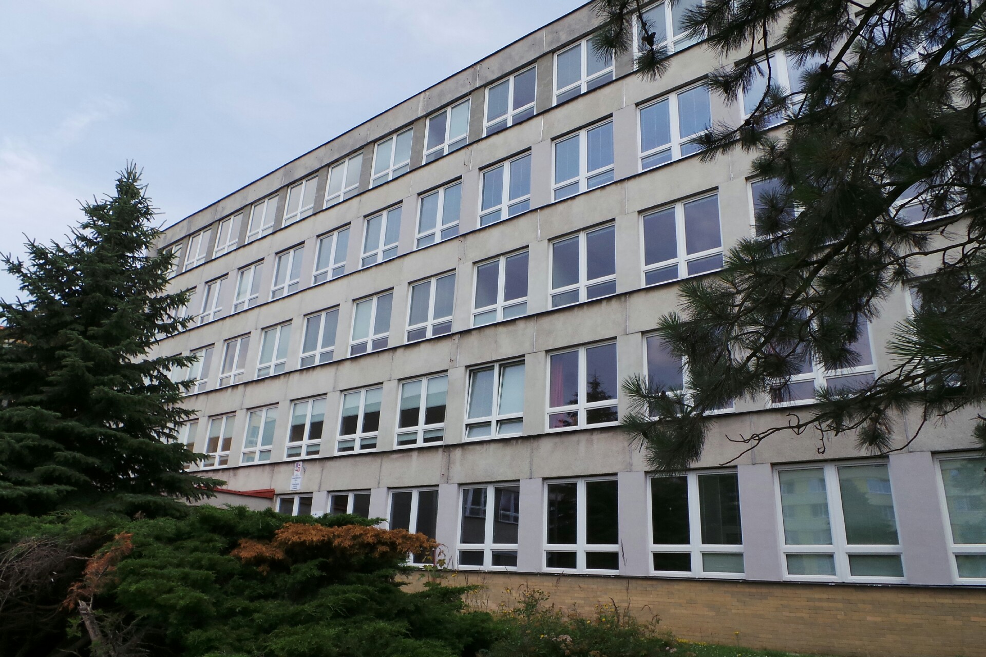 Střední průmyslová škola a Střední odborné učiliště Pelhřimov foto 2