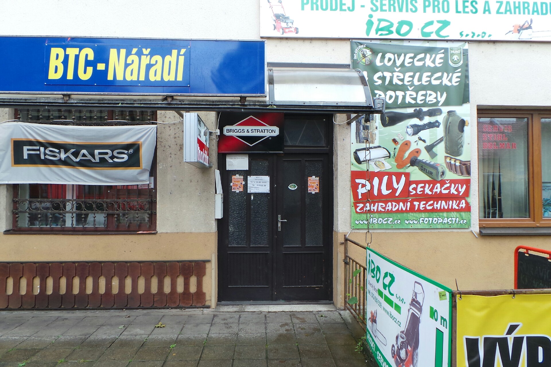 Radek Harna - dřevo a řezivo