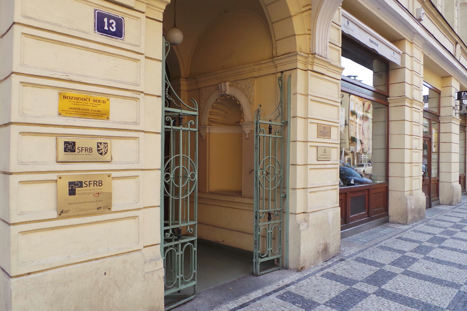 JUDr. Tomáš Dobřichovský, Ph.D.