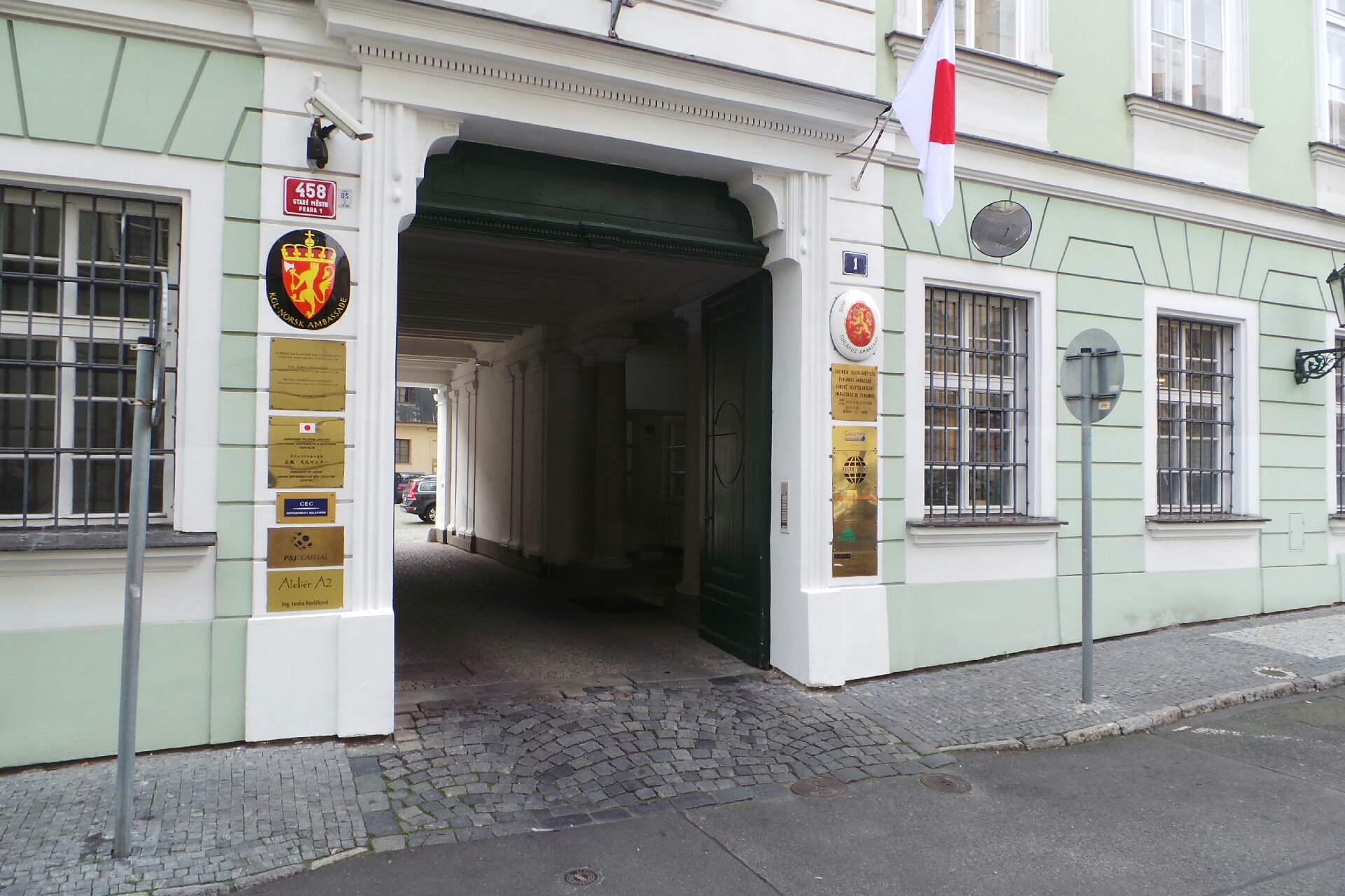 ROZHODČÍ A SPRÁVNÍ SPOLEČNOST, a.s.