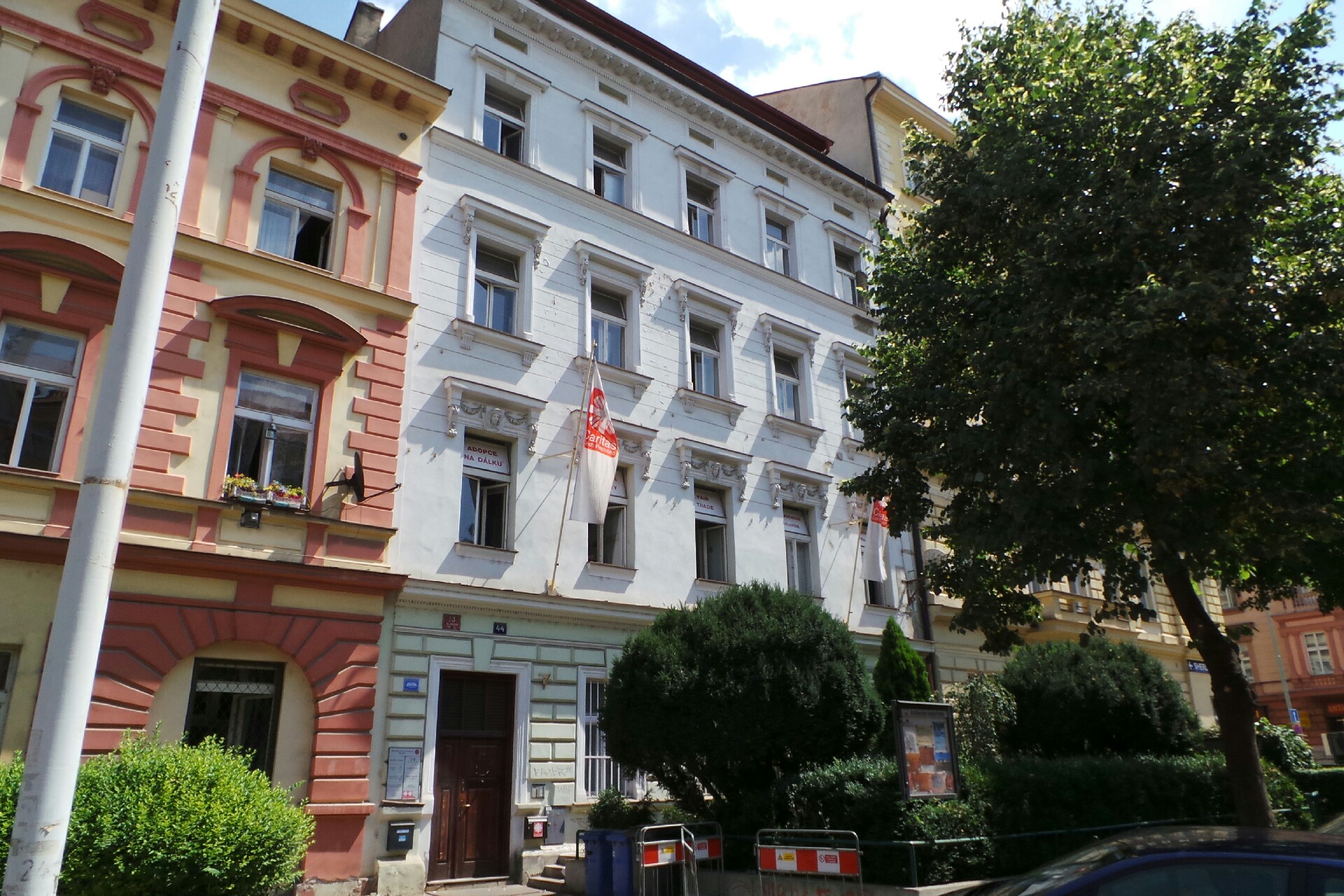 Arcidiecézní charita Praha