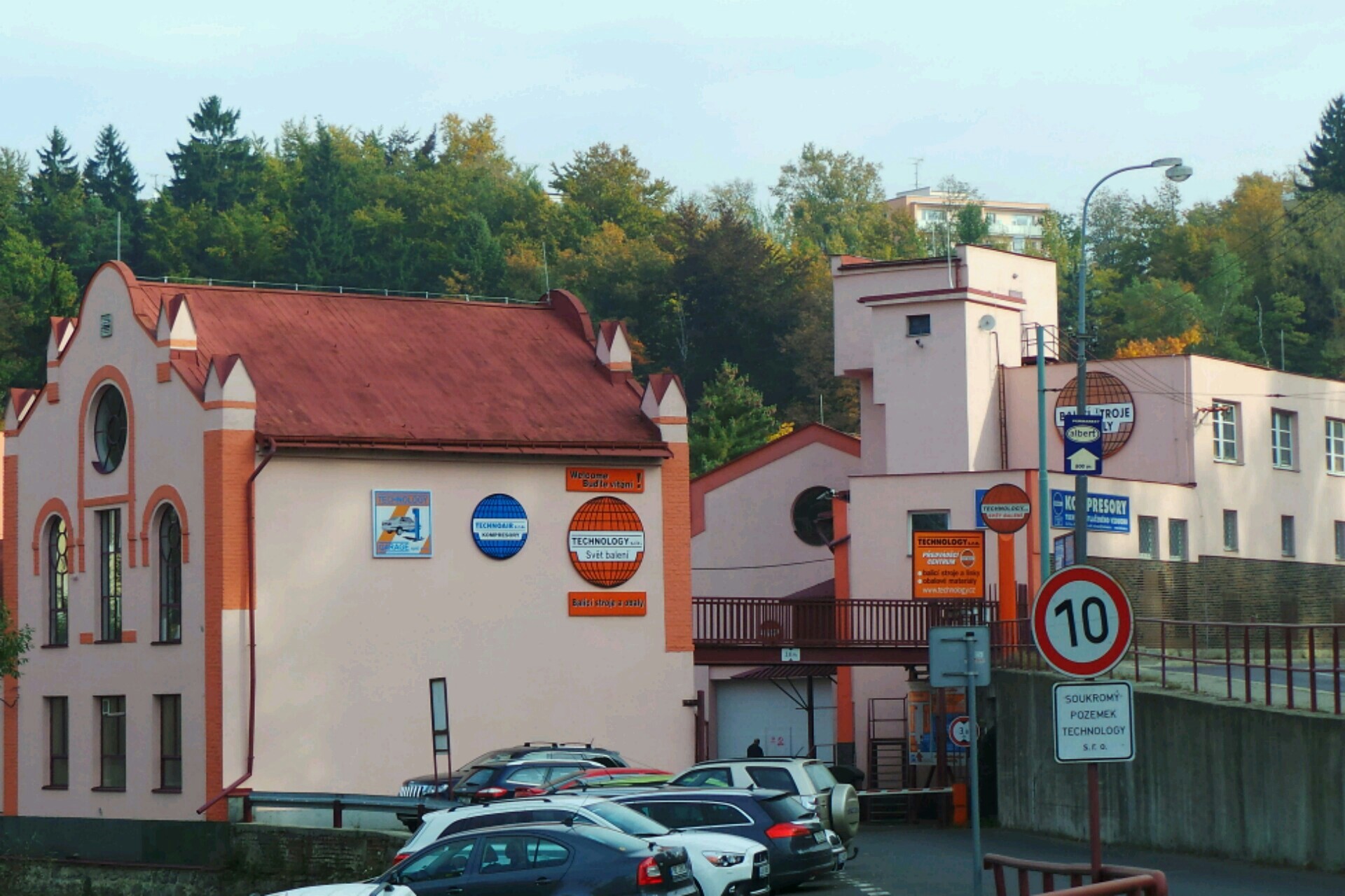 TECHNOLOGY-GARAGE spol. s r.o.