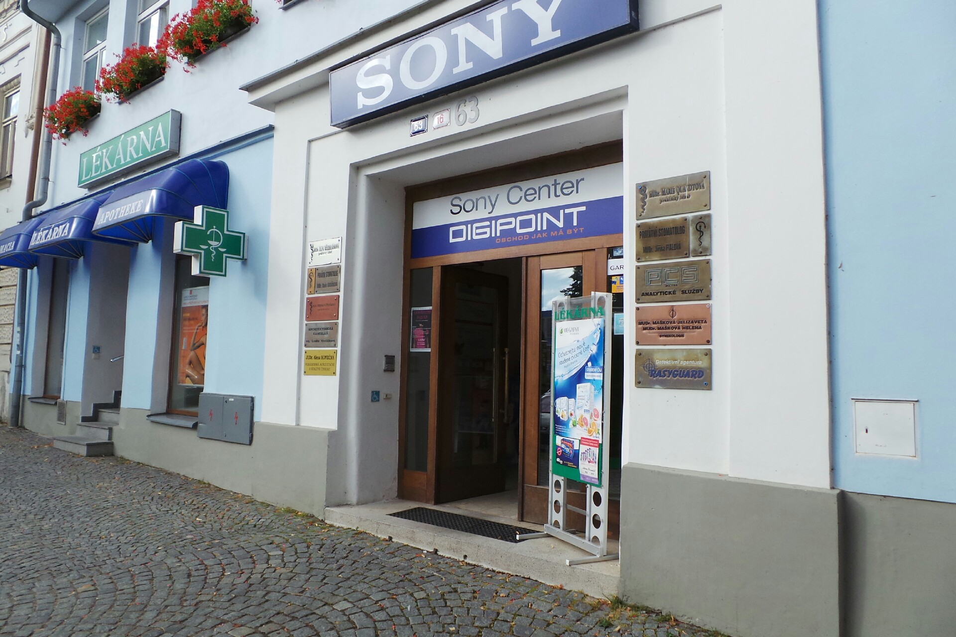 Kadeřnictví Nefertiti foto 1