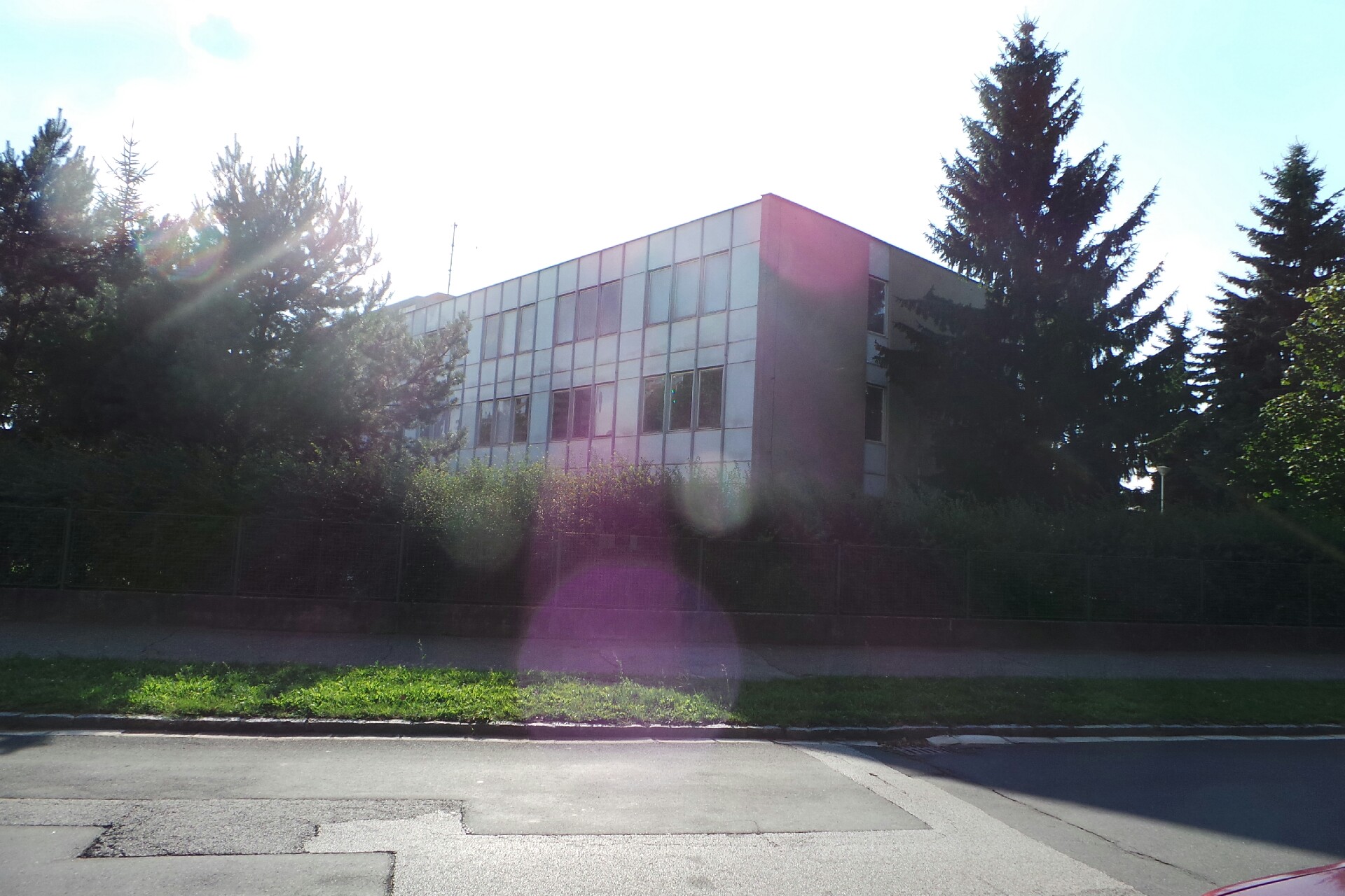 Mateřská škola Kamarád, Hradec Králové, Veverkova 1495