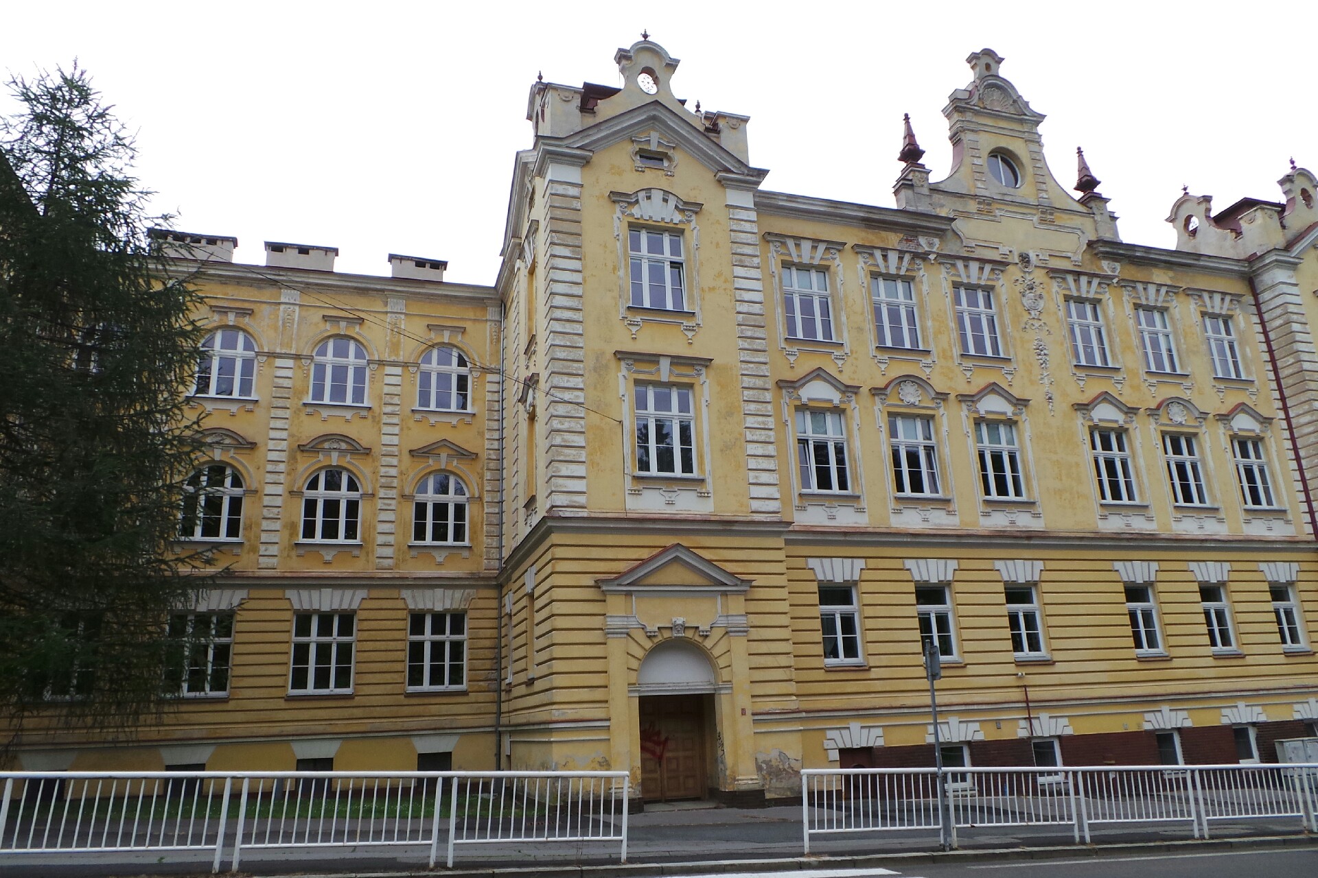 Gymnázium a obchodní akademie Mariánské Lázně