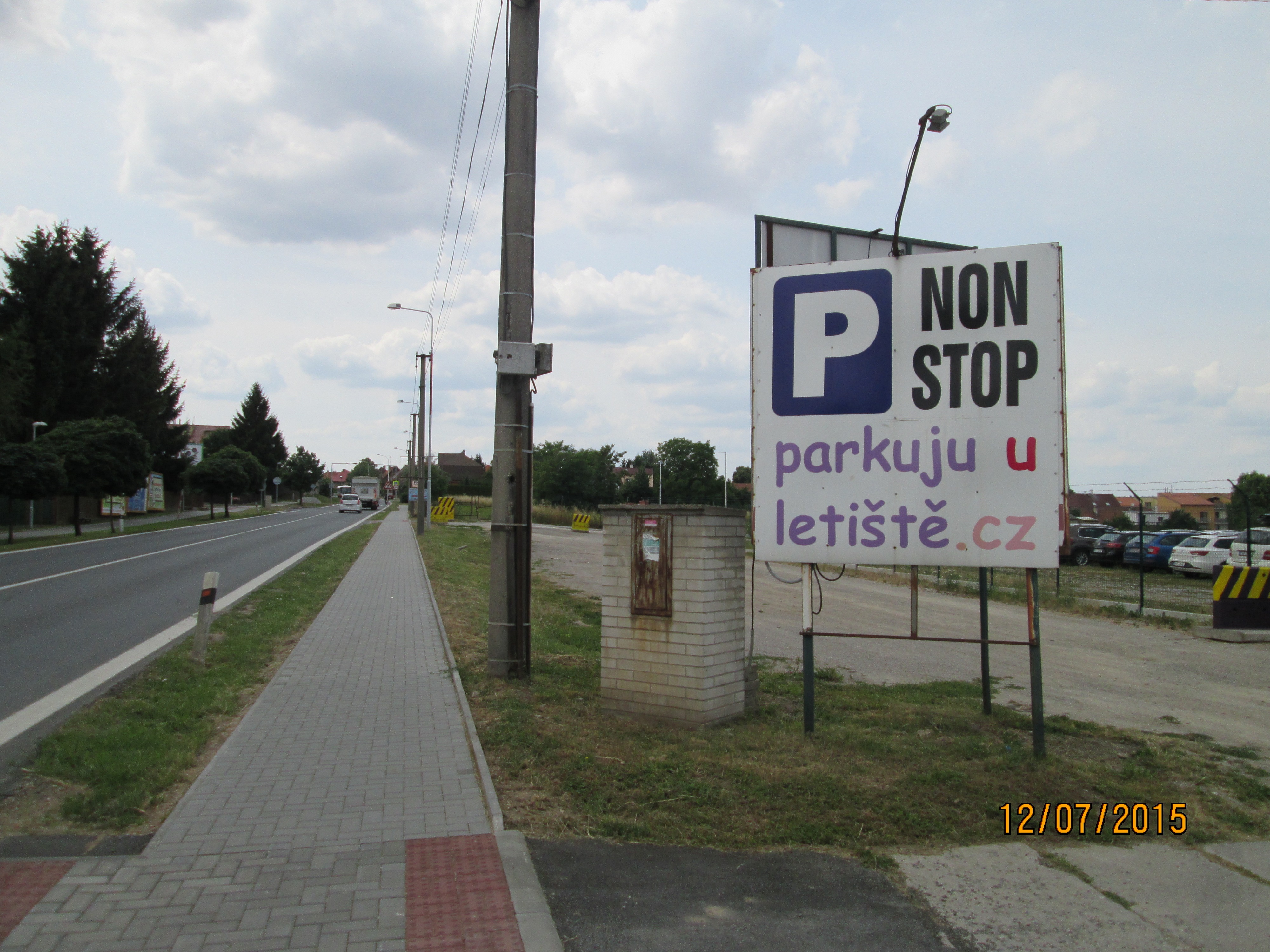 Parkoviště u letiště Praha.cz foto 4