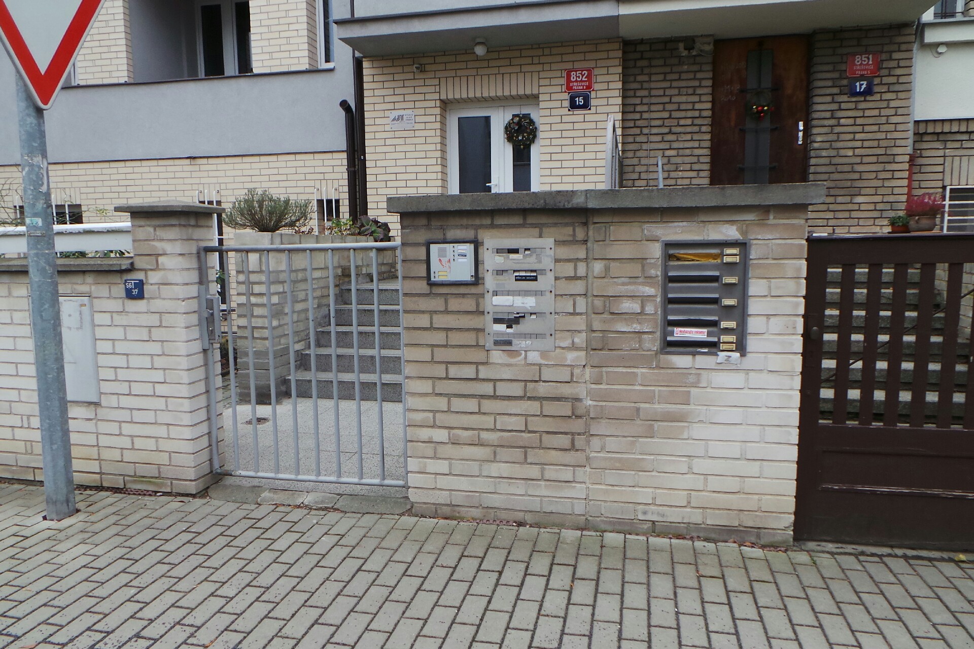 STUDIO A.J.T PRAHA, spol. s r.o.