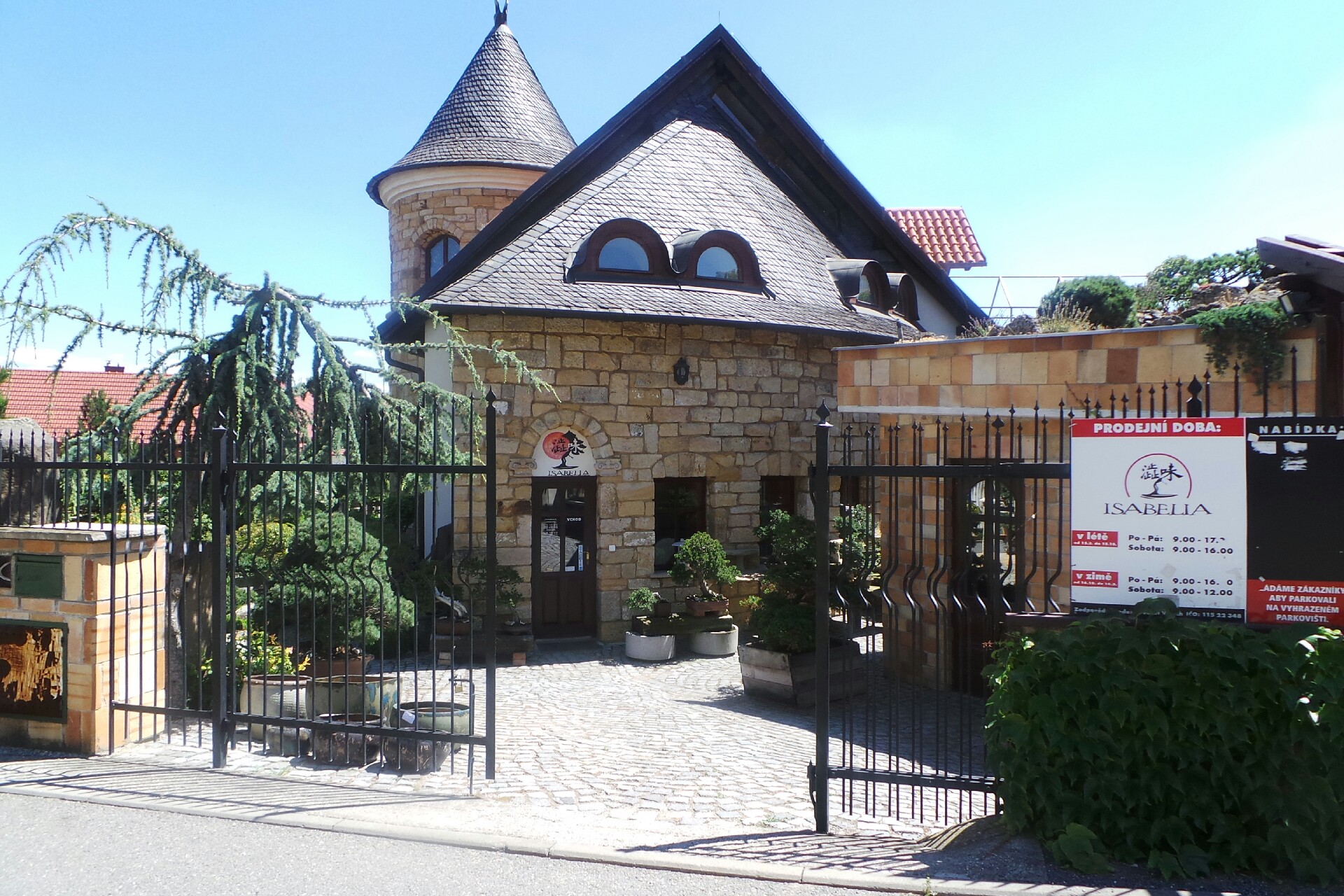 Isabelia - Josef Valuch