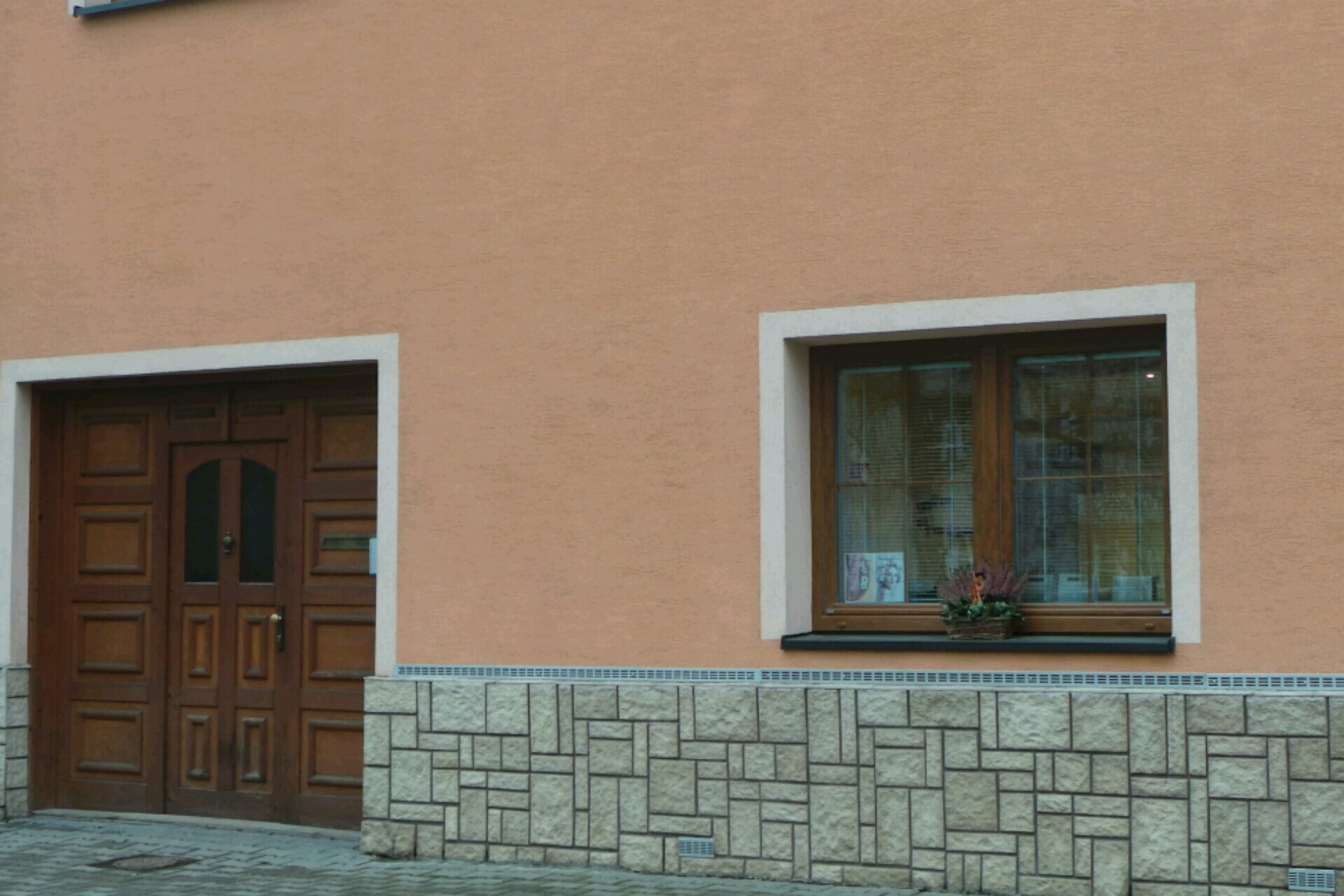 Manikúra, pedikúra u parku