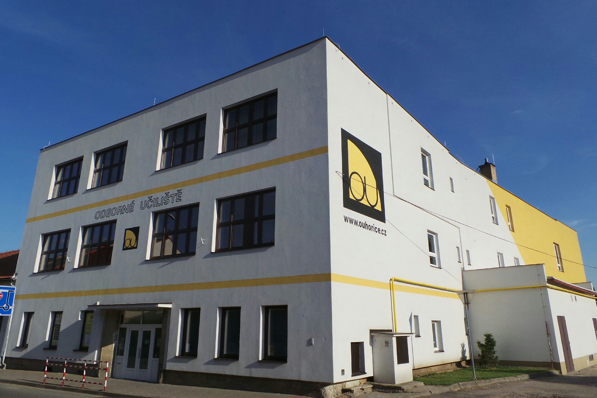 Střední škola řemesel a Základní škola, Hořice