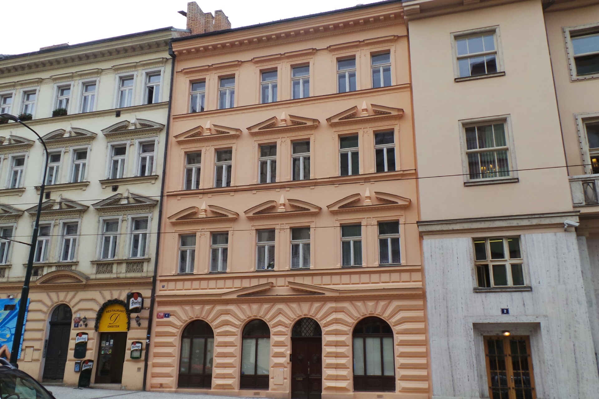 Účetní služby DOSTAV Praha a.s.