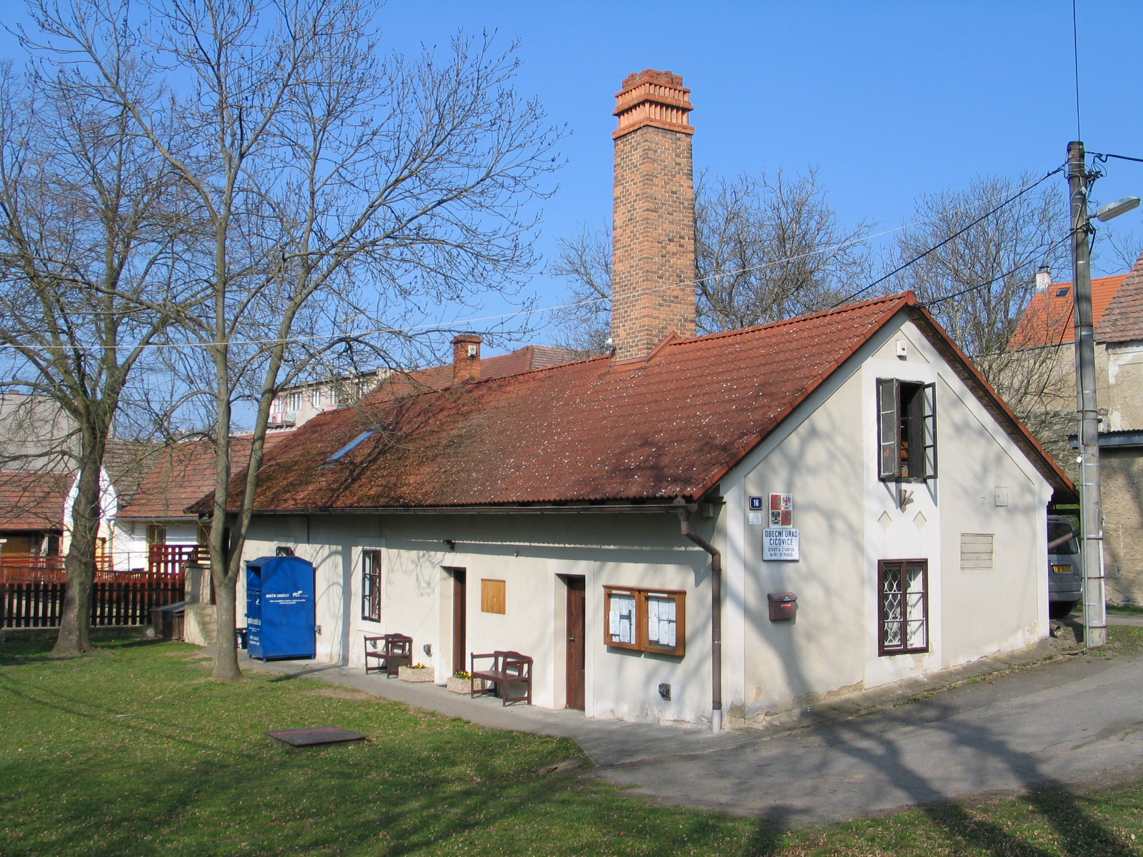 Číčovice - obecní úřad foto 2