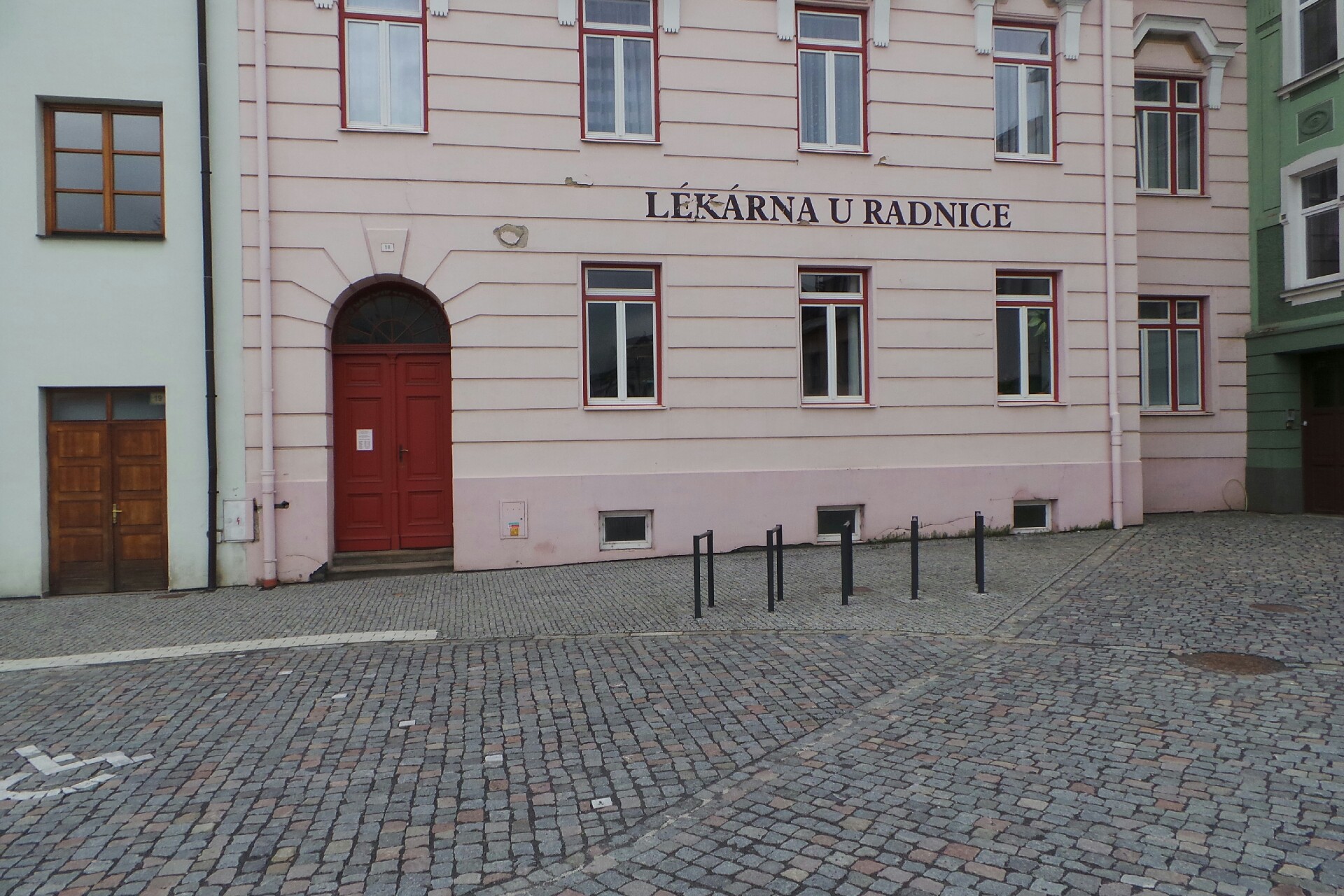 RNDr. Jitka Hálková, s.r.o. foto 1