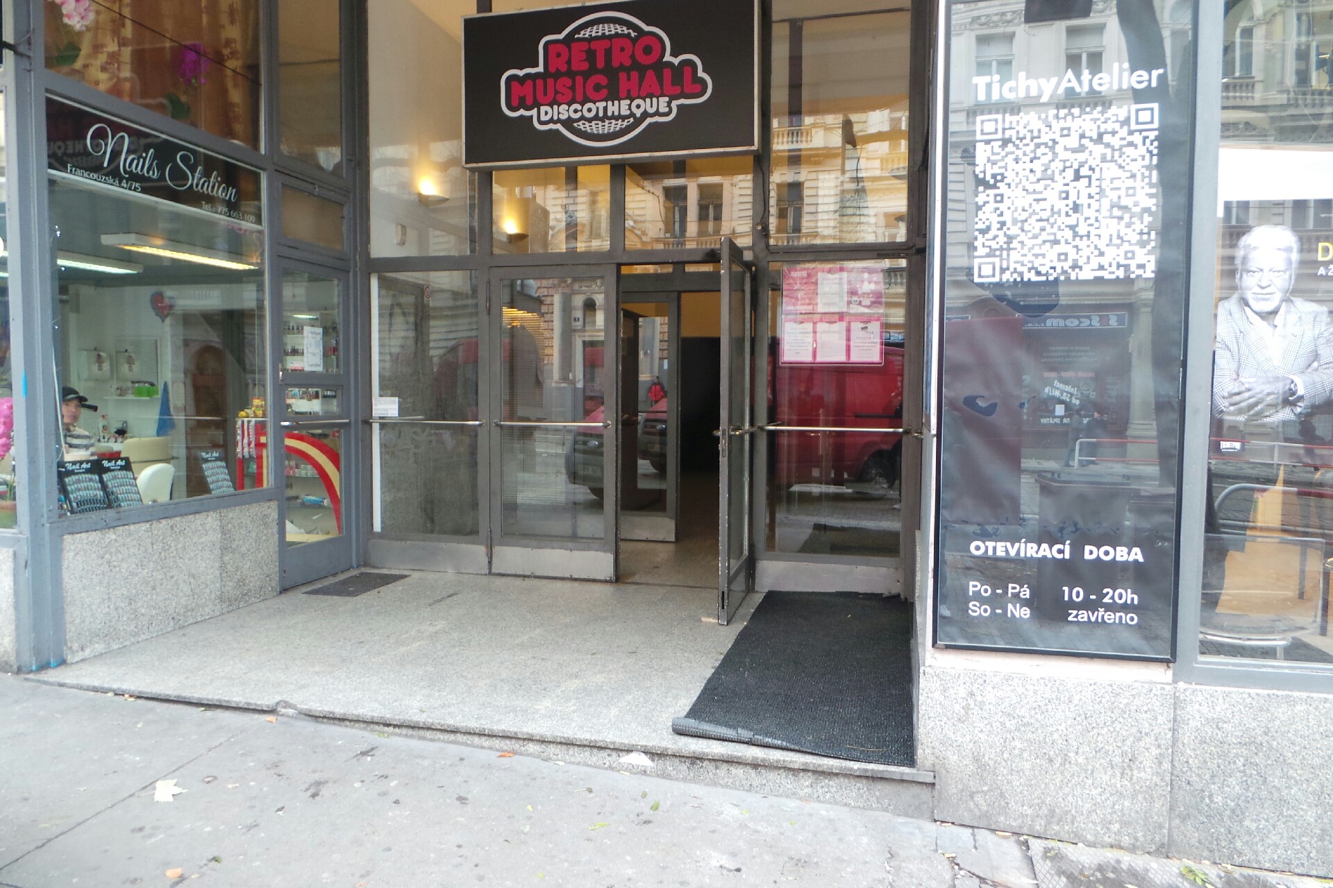 PhDr. Jitka Douchová