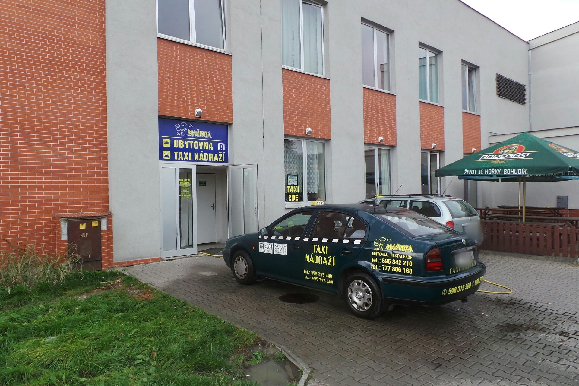 Taxi nádraží - Andrej Kosť