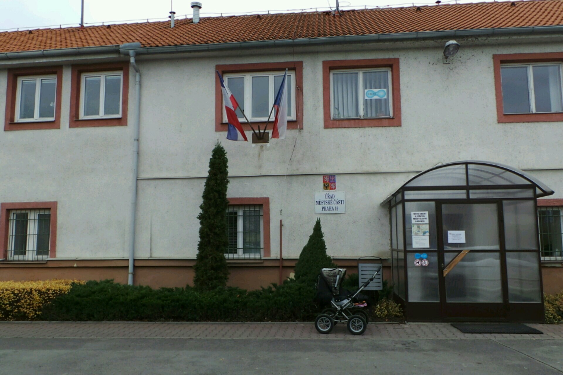 Úřad městské části Praha 16 - Odbor ekonomický foto 2