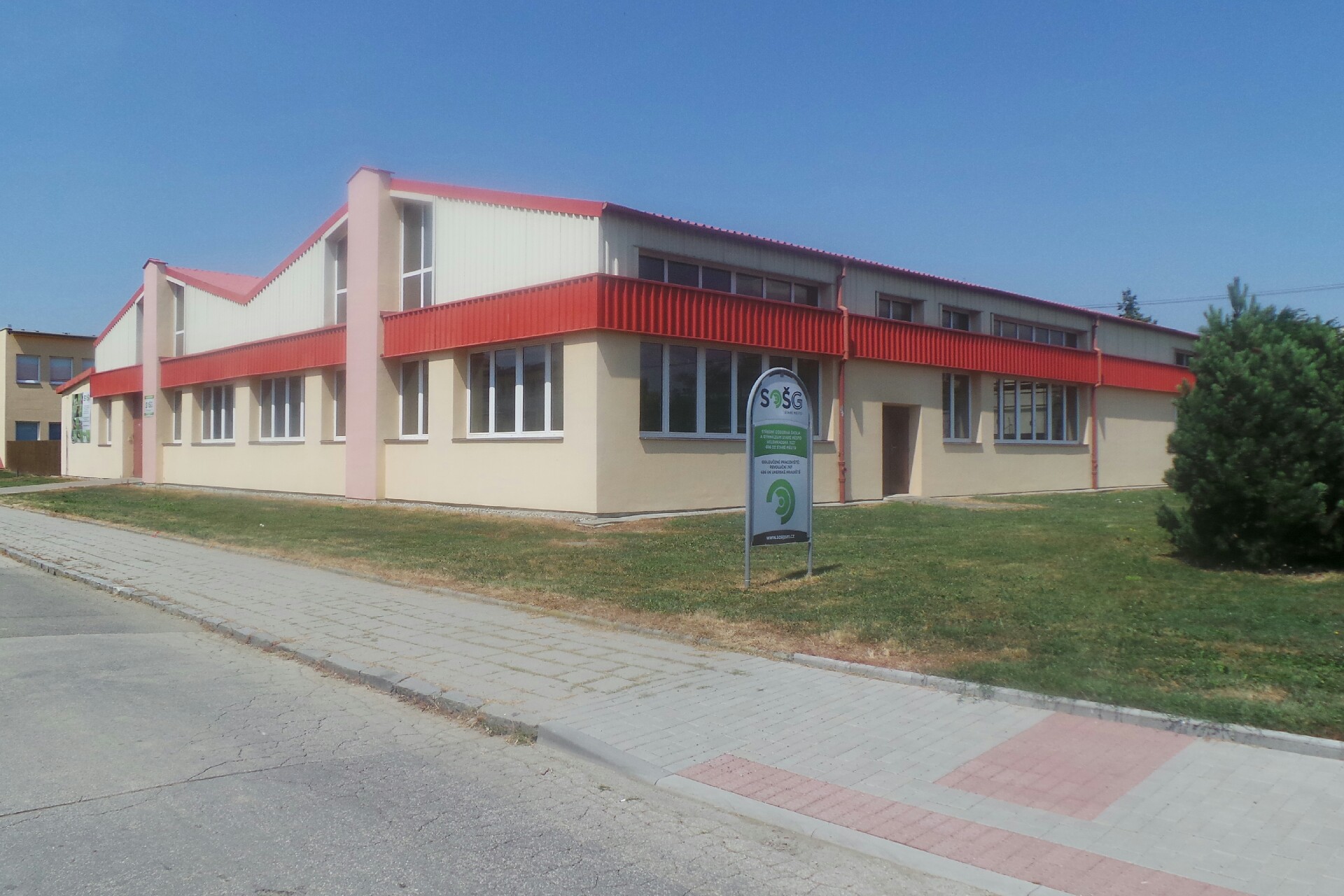 Střední odborná škola a Gymnázium Staré Město