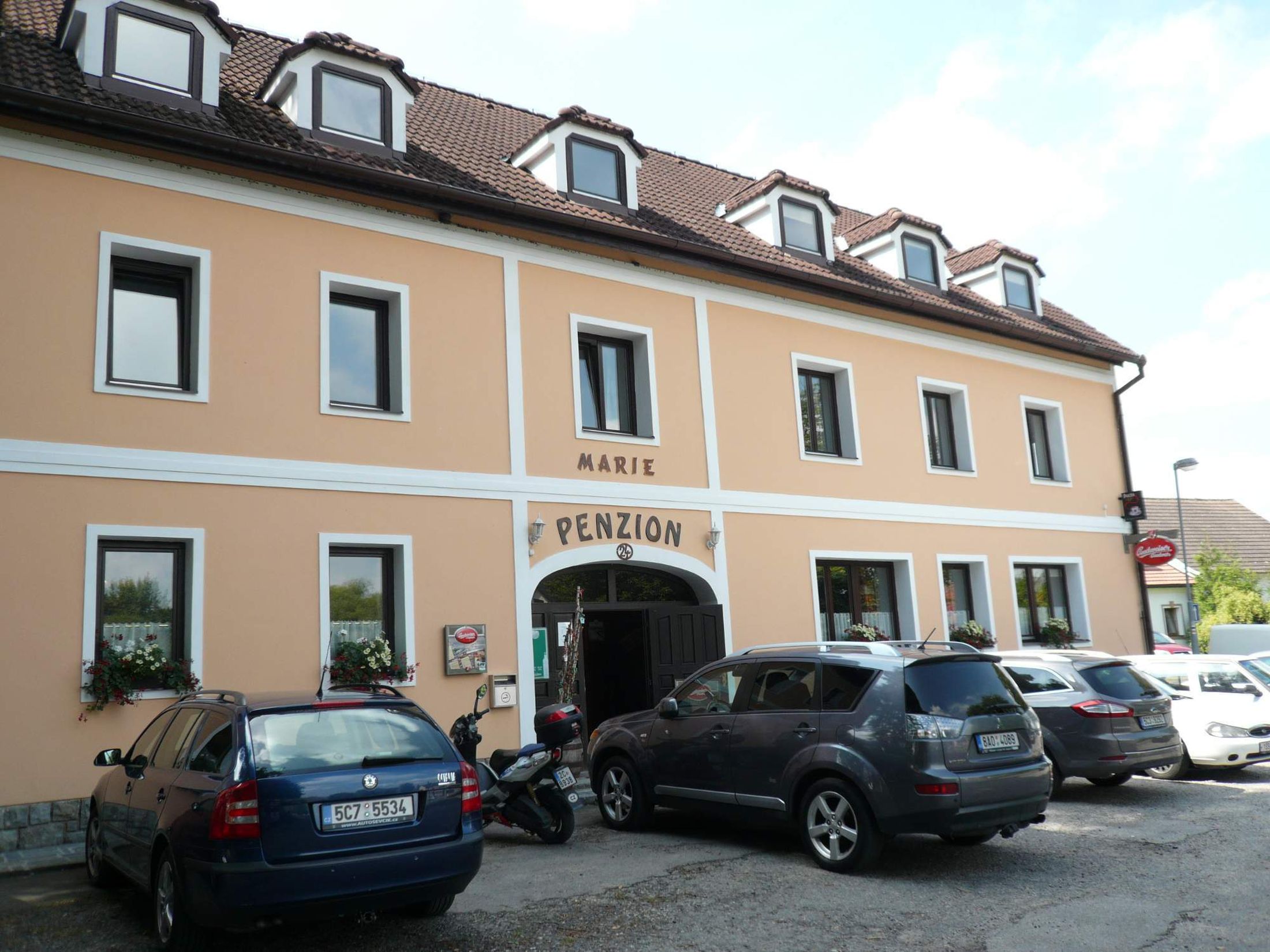 Penzion - Restaurace Žumberk foto 4