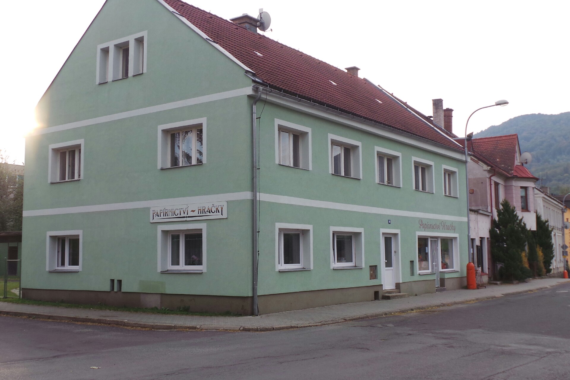 PAPÍRNICTVÍ HRAČKY - Blanka Dorenová