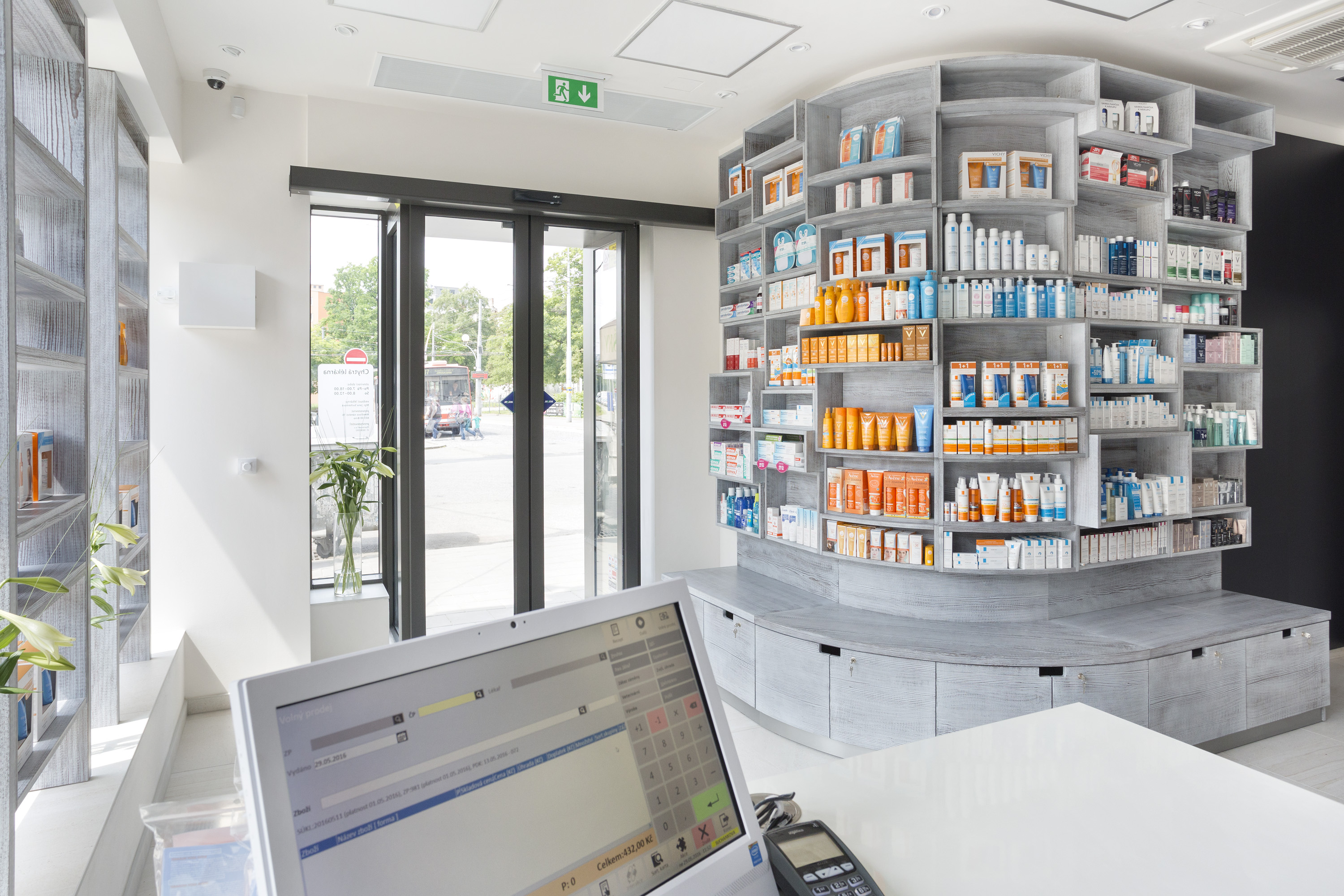 Chytrá lékárna / Lemon lékárna foto 4