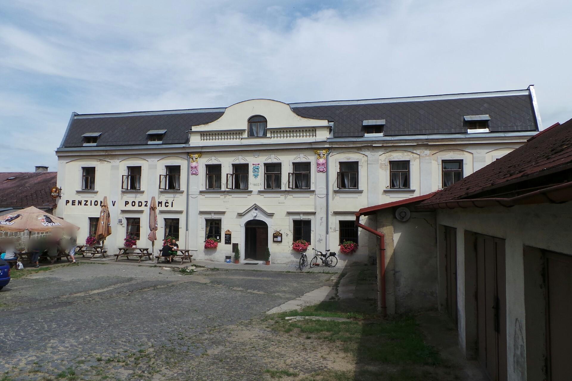 Penzion V Podzámčí