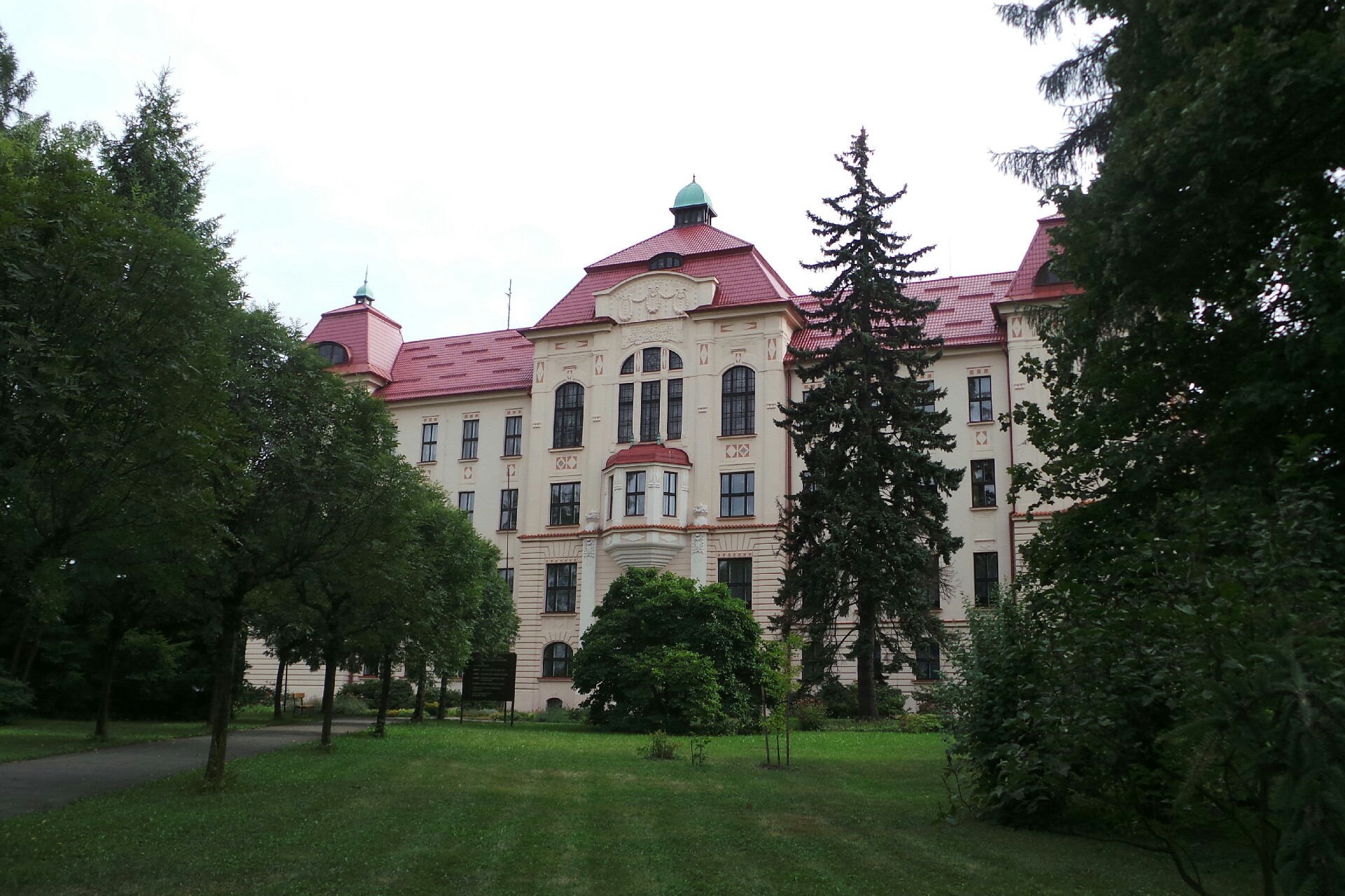 Mateřská škola, základní škola a střední škola pro sluchově postižené, Valašské Meziříčí, Vsetínská 454 - čtyřleté obory