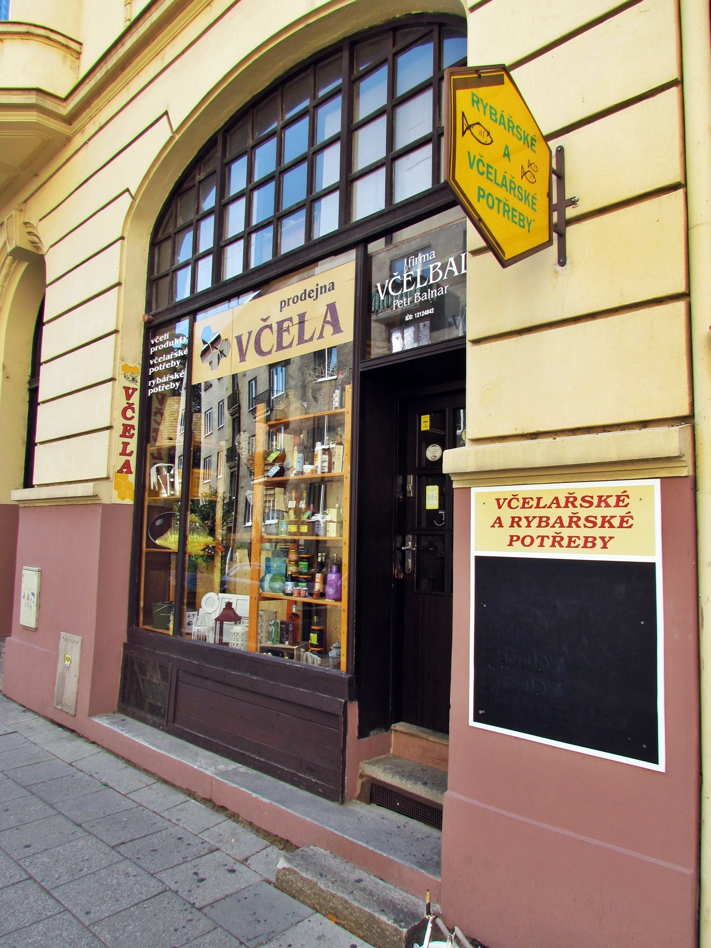 Prodejna Včela - VČELBAL foto 2