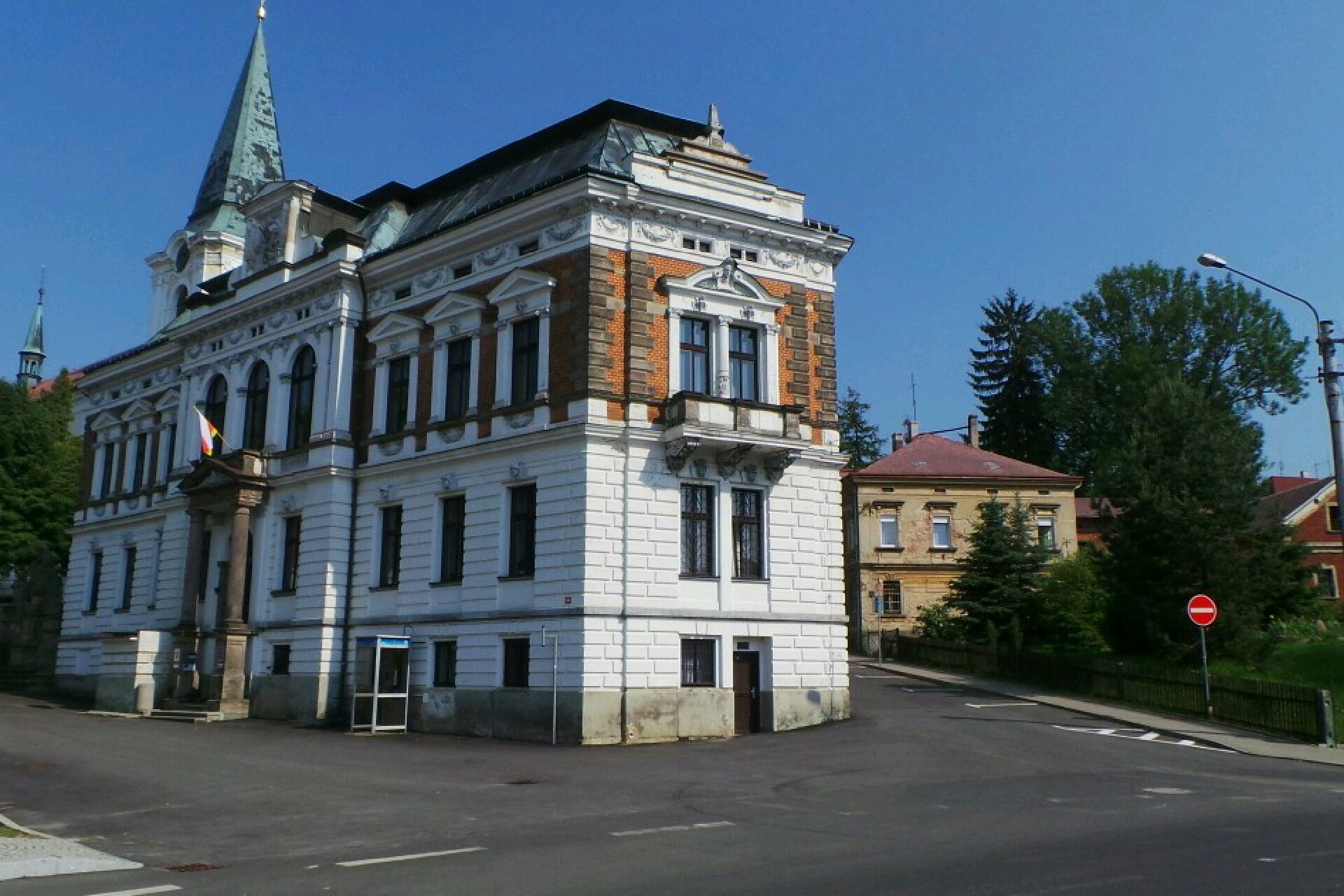 Jiříkov - městský úřad foto 1