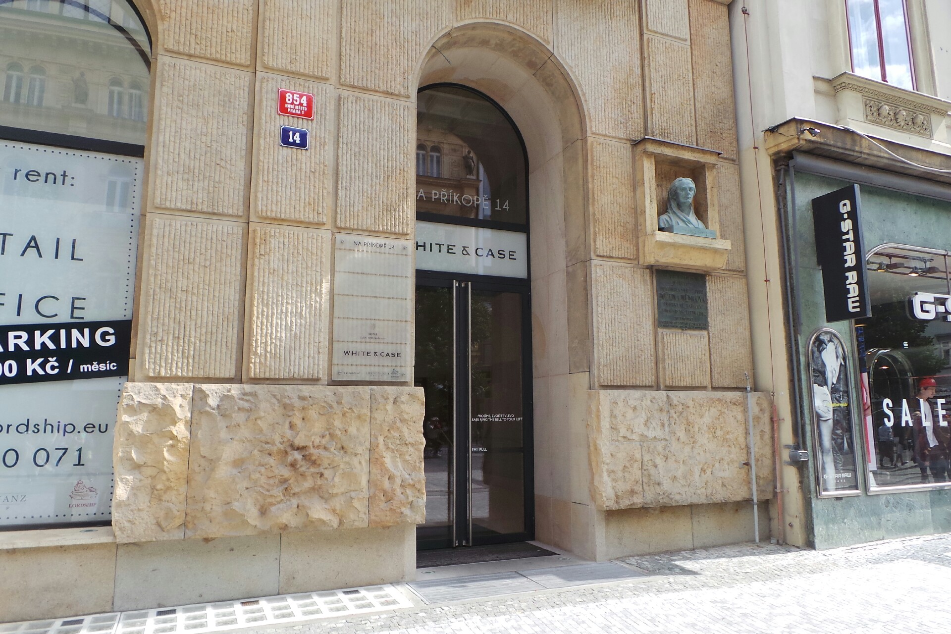 Mgr. Magda Olyšarová, advokátka