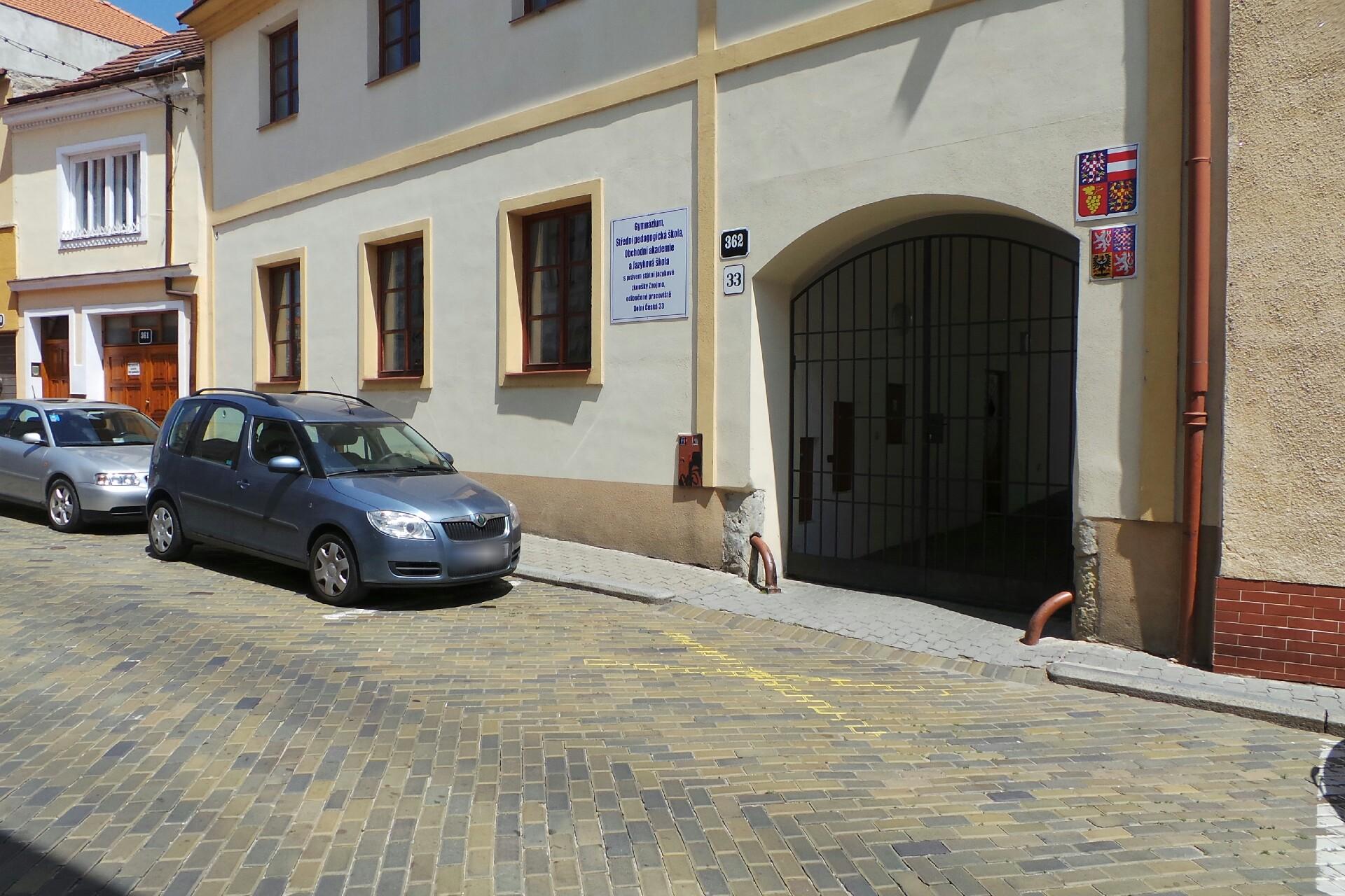 Gymnázium a Střední pedagogická škola, Obchodní akademie a Jazyková škola s právem státní jazykové zkoušky Znojmo