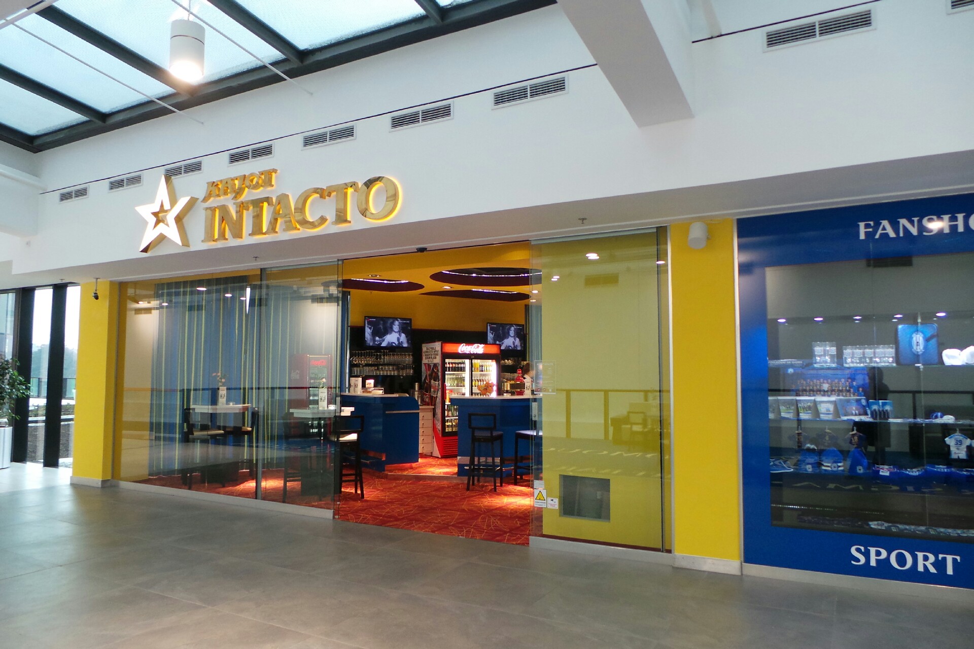 KAJOT INTACTO - Sport bar