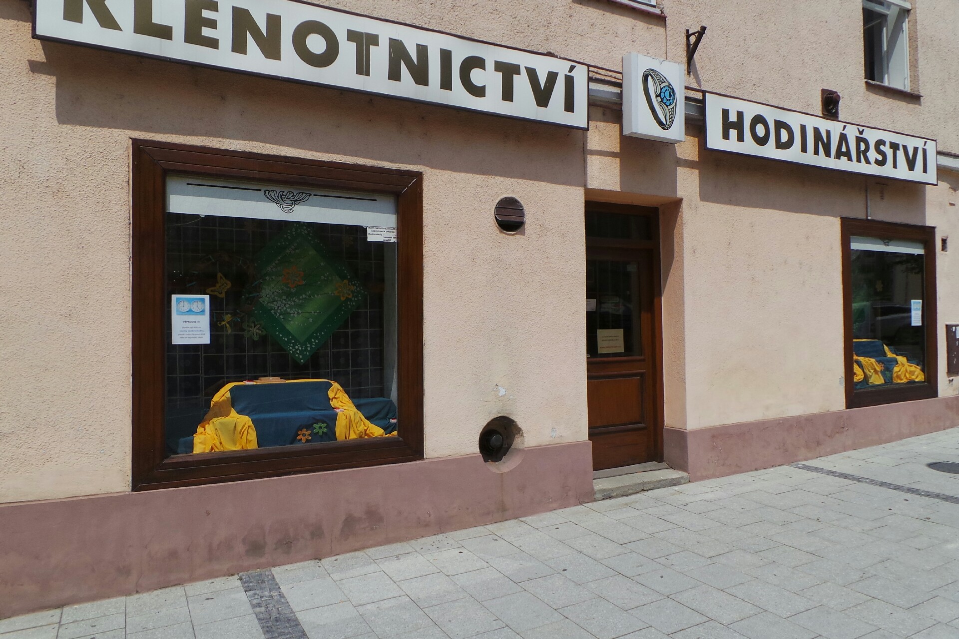 Zlatnictví Žádná foto 1