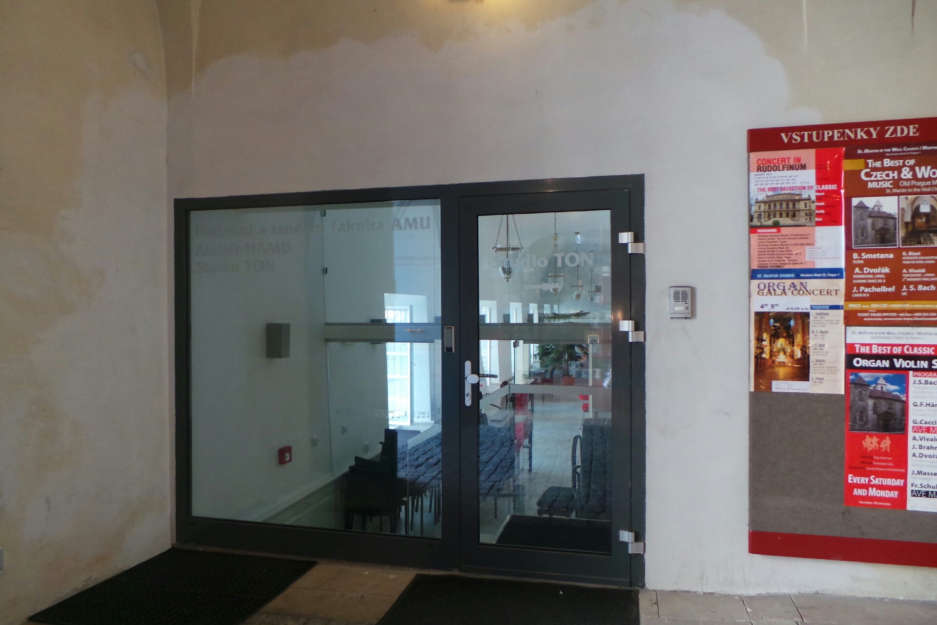 Katedra nonverbálního divadla Hudební fakulty