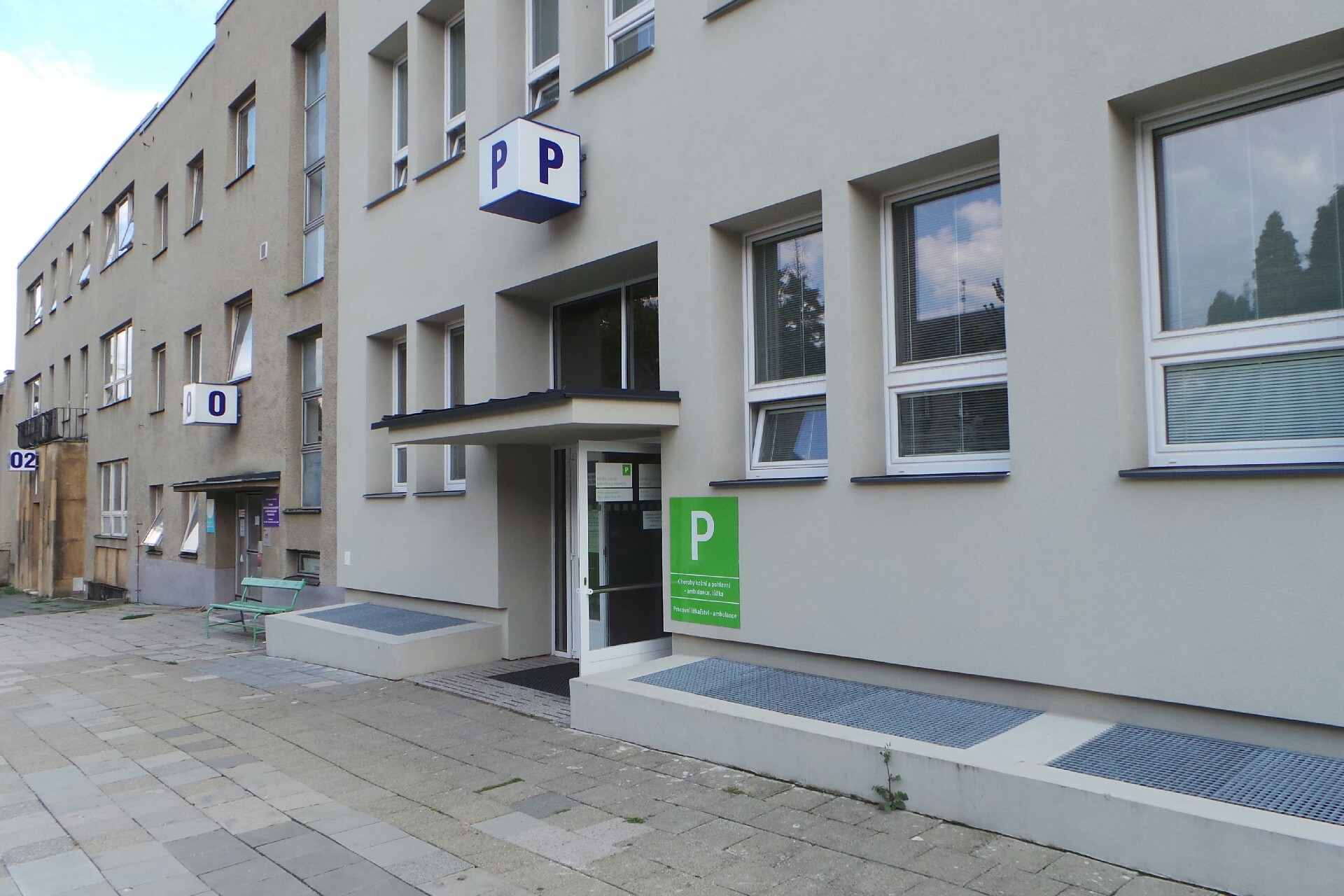 Klinika chorob kožních a pohlavních - Fakultní nemocnice Olomouc