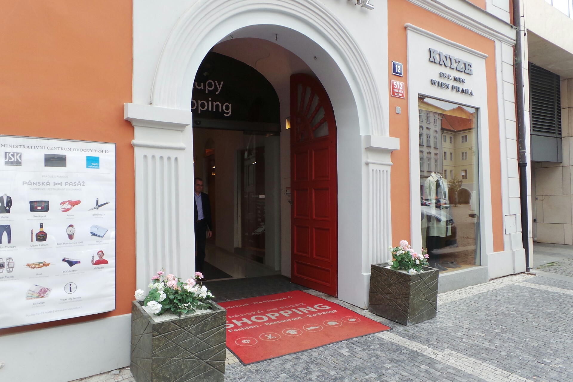 Mgr. Roman Šťastný