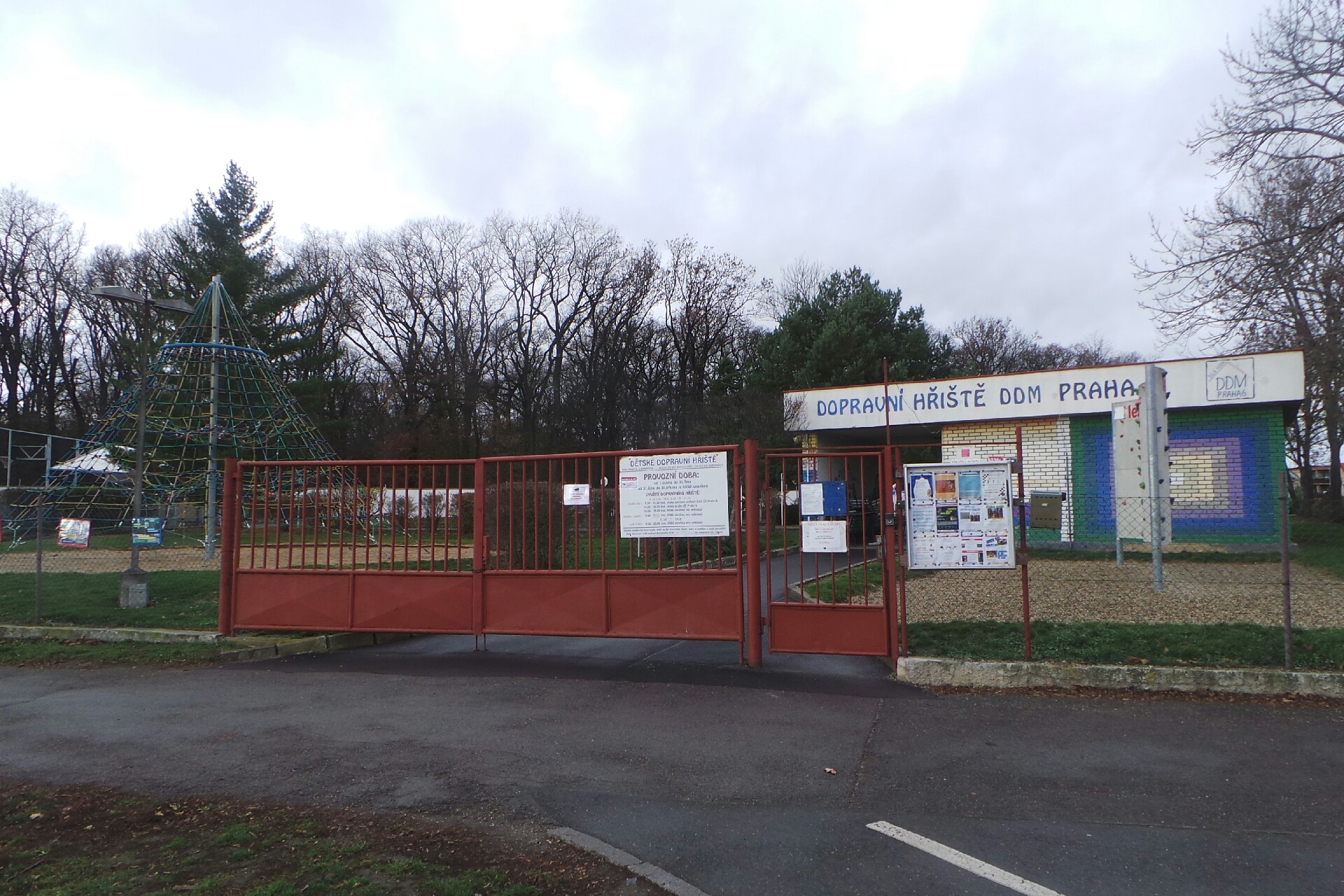 (ne)konečná Vypich