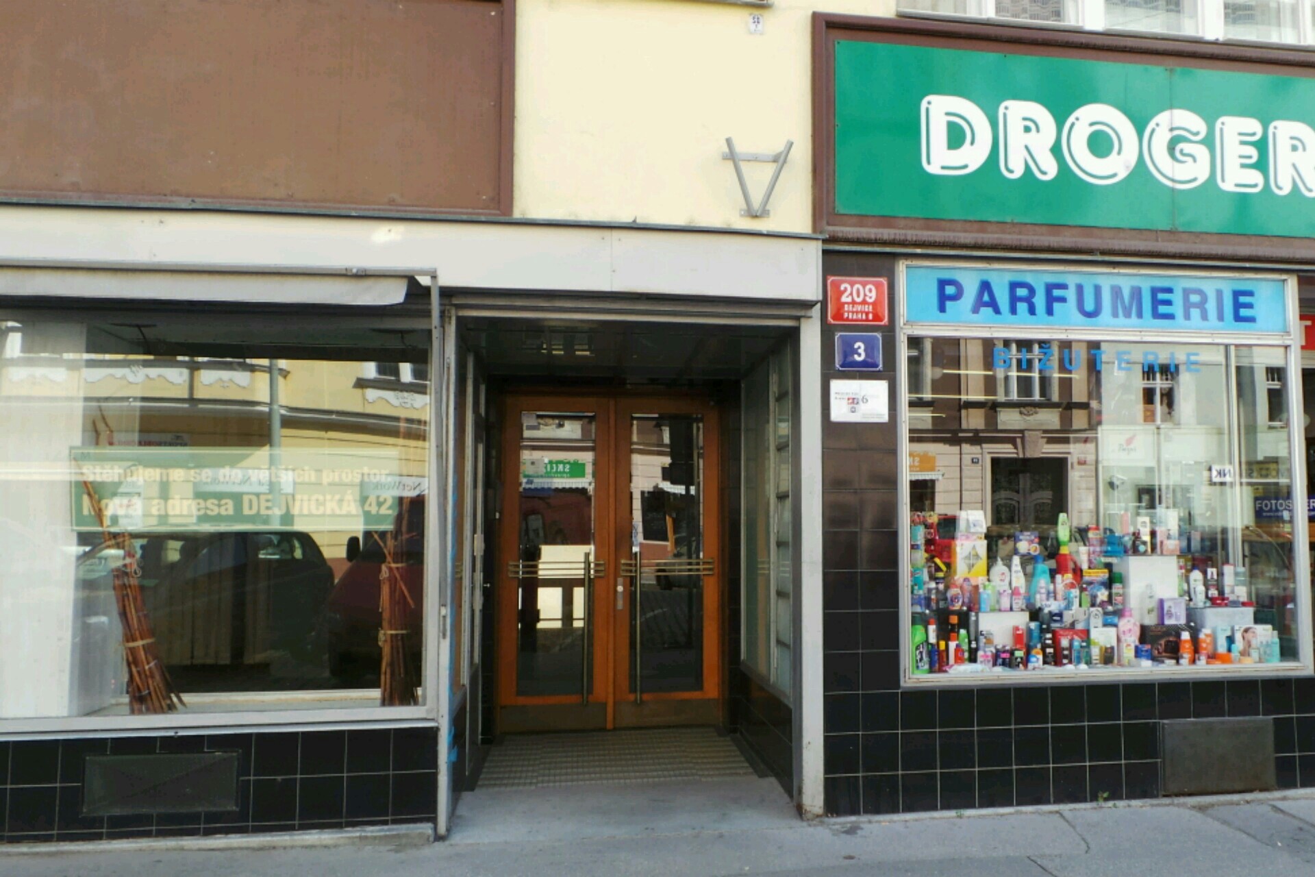 Knihovna Skandinávského domu foto 3