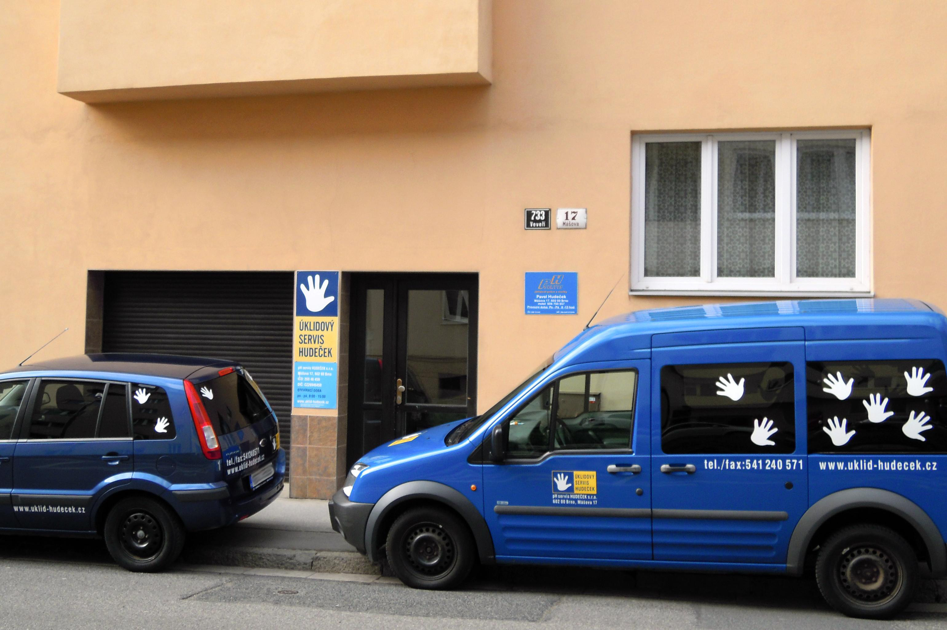 ÚKLIDOVÝ SERVIS HUDEČEK