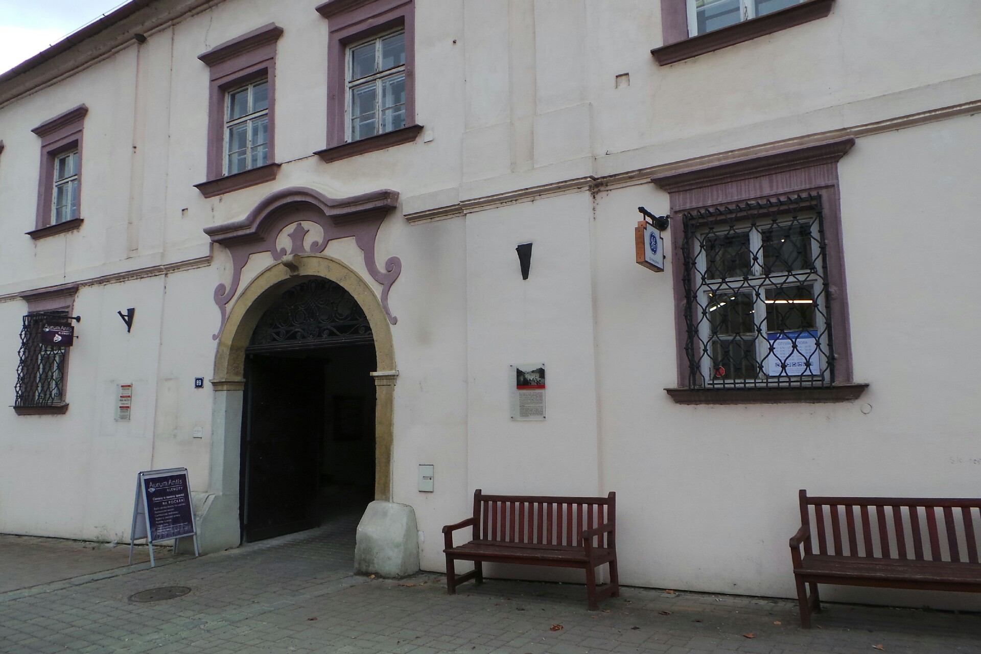 Všeobecná zdravotní pojišťovna České republiky foto 1