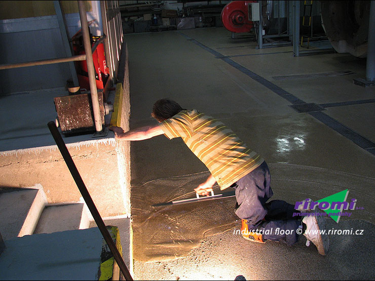 riromi s.r.o. průmyslové podlahy foto 5