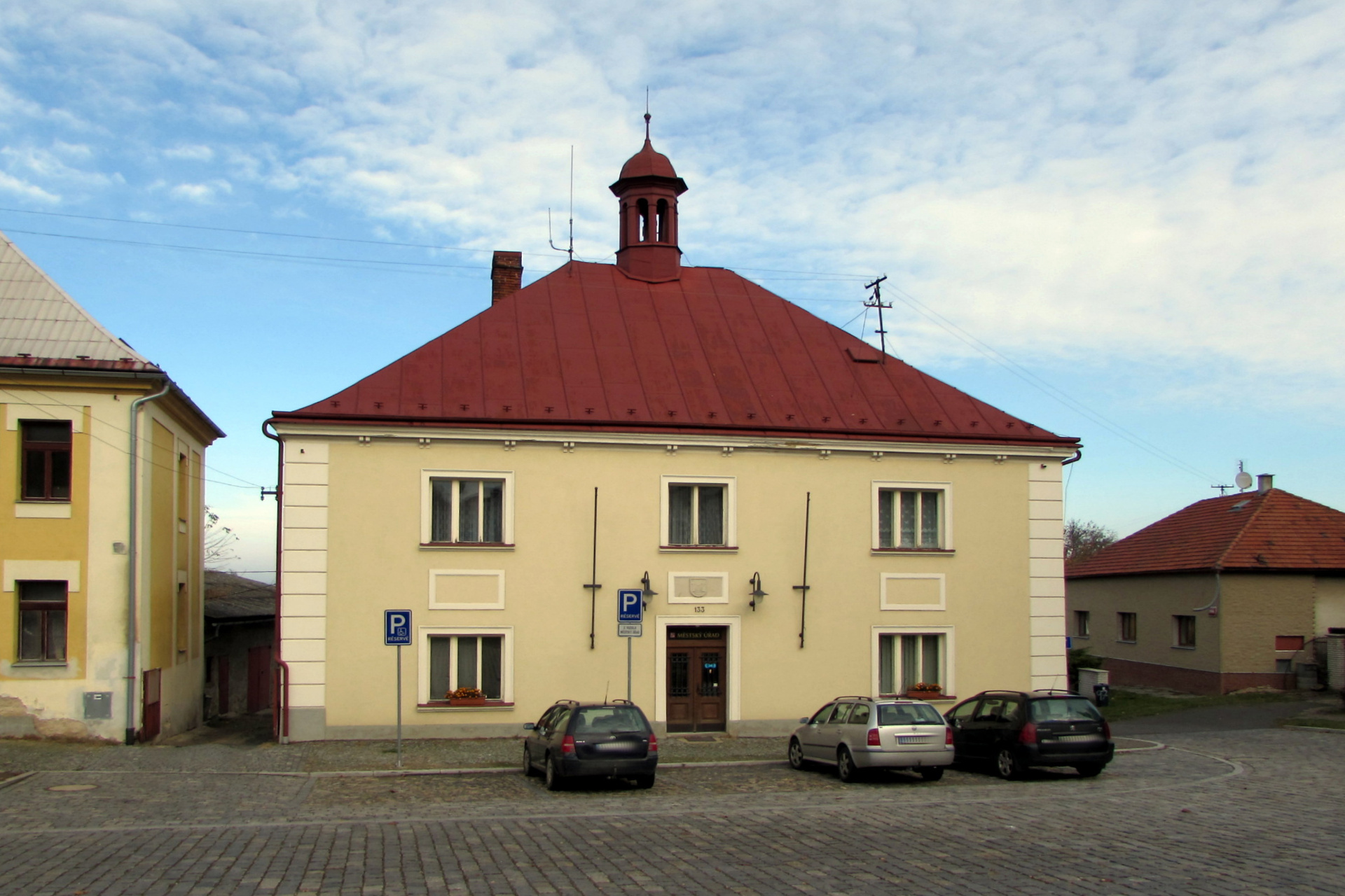 Zásmuky - městský úřad