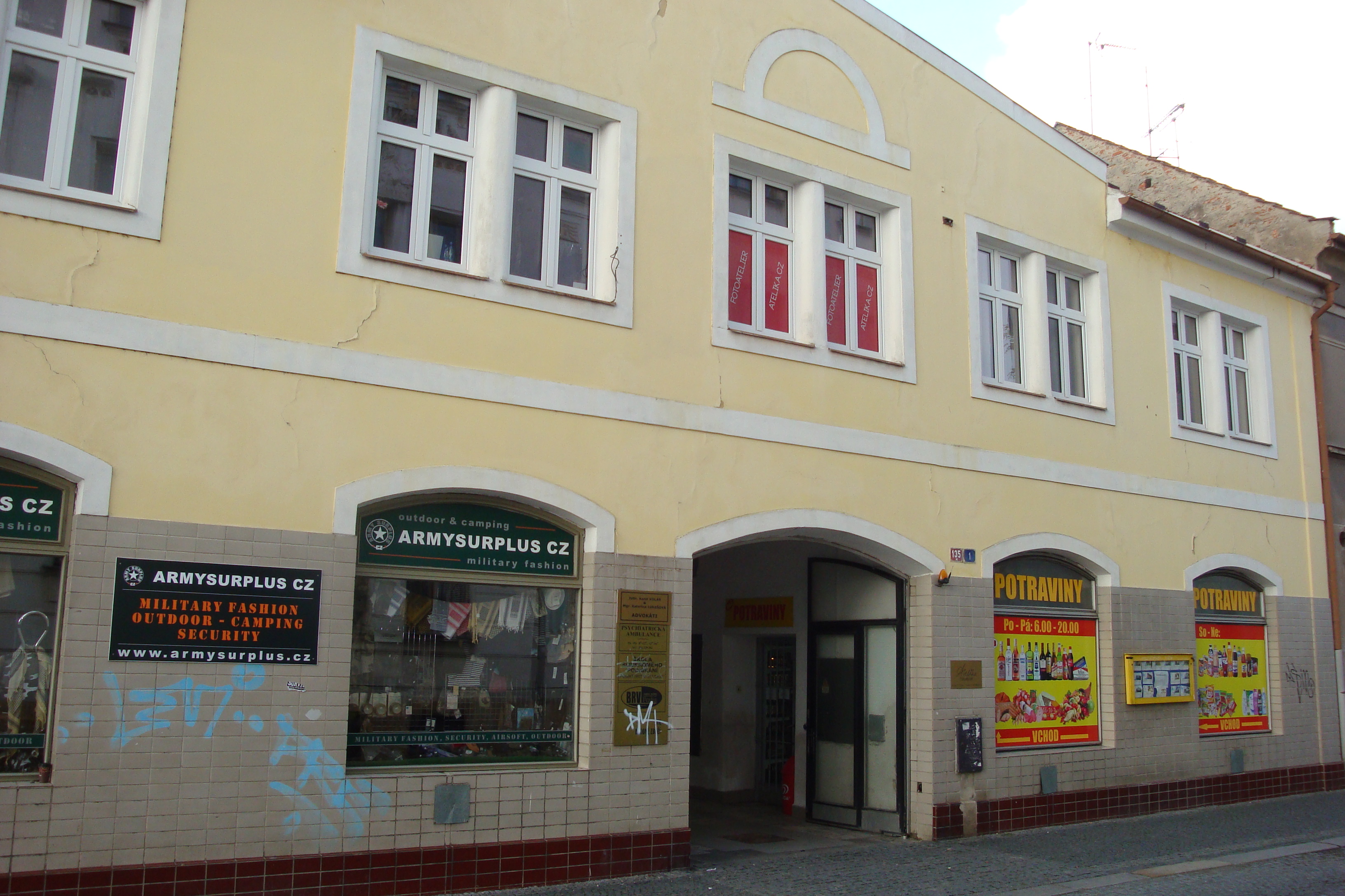 Mgr. Lenka Jindrová, advokátka