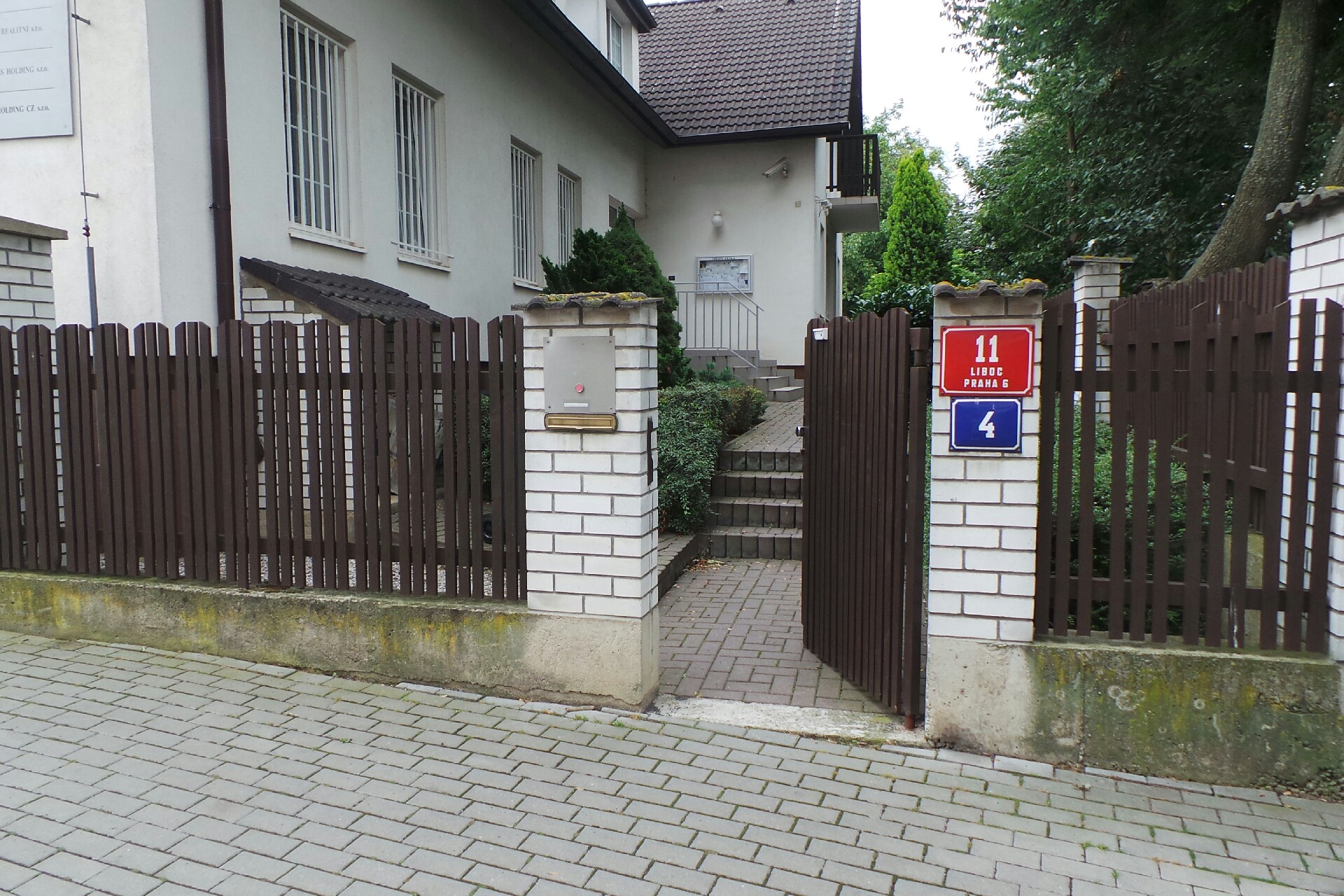 Mgr. Linda Faměrová, advokát