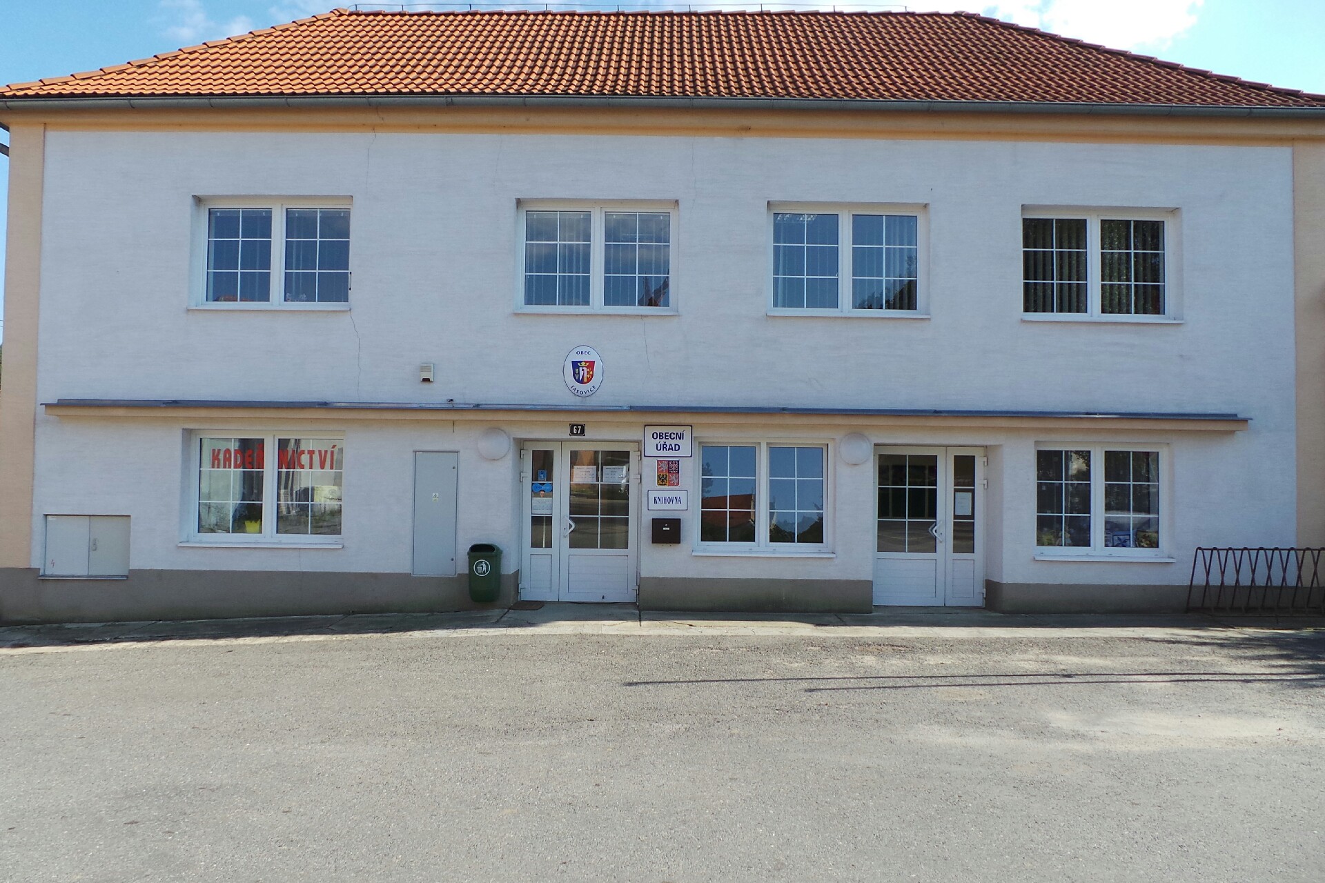 Tasovice - obecní úřad foto 1