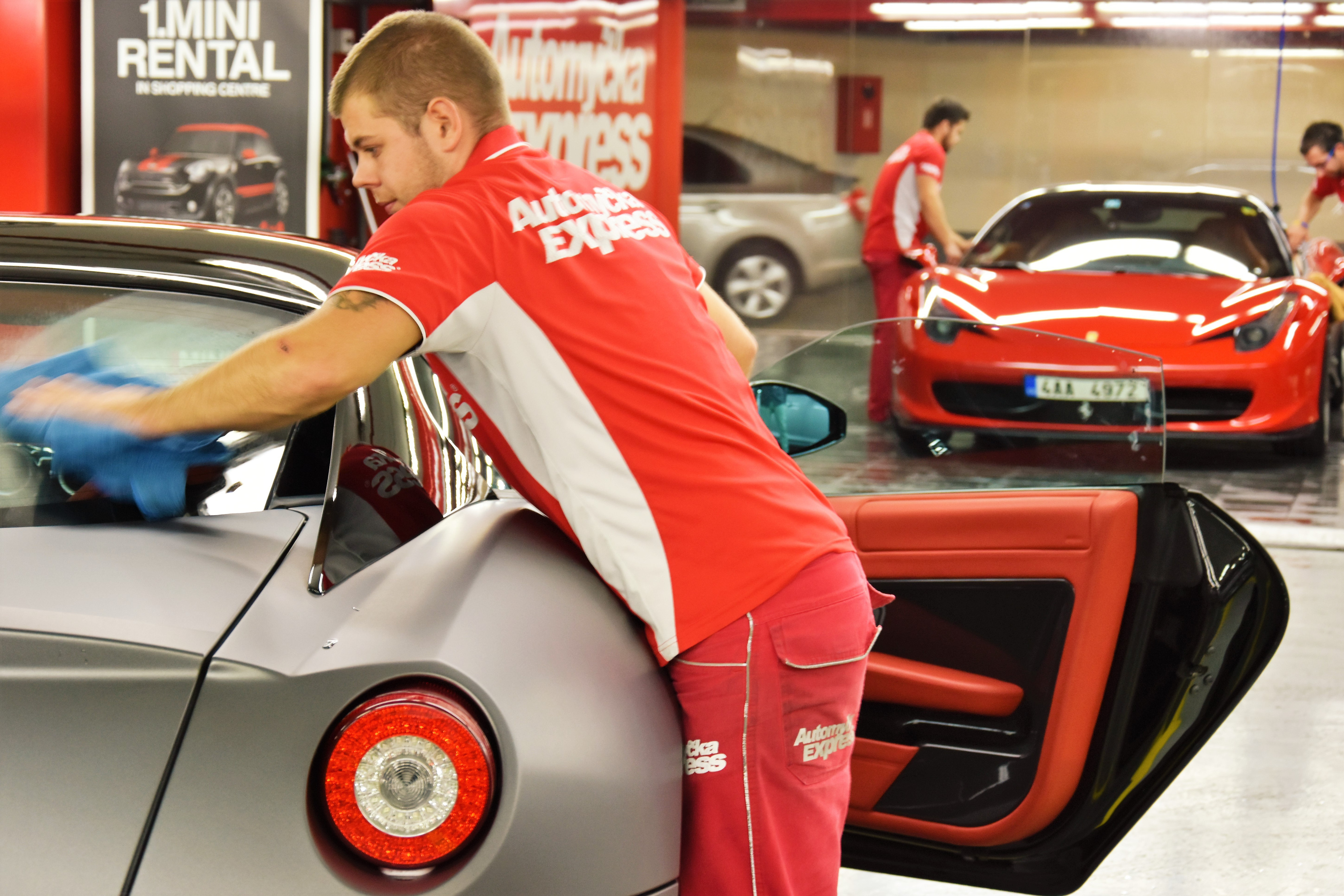 Automyčka Express | OC Nový Smíchov foto 2