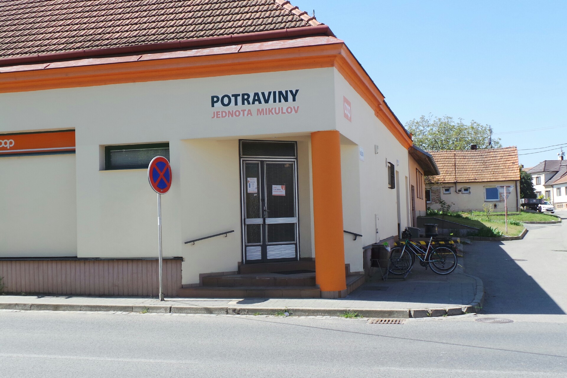 COOP - Jednota, spotřební družstvo v Mikulově
