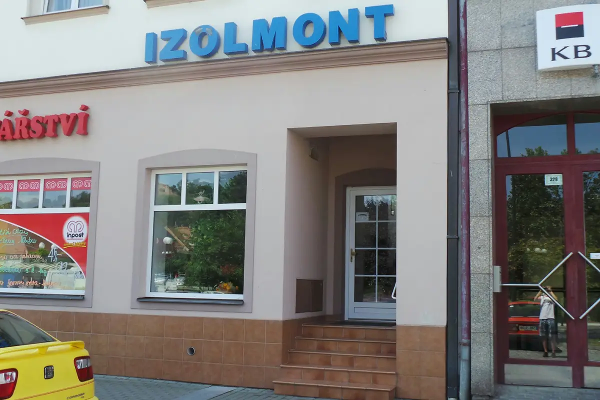 Dvořan IZOLMONT Bzenec, s.r.o.